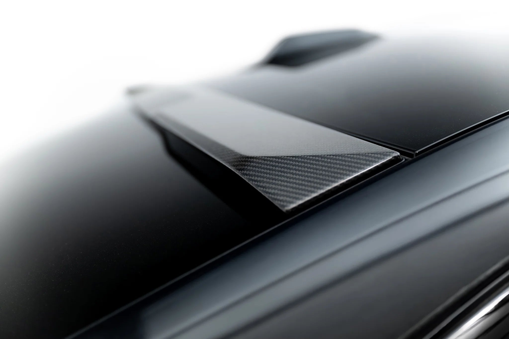 prepreg carbon fiber rear window spoiler (upper) suitable for bmw 7 g70 prepreg carbon fiber rear window spoiler (upper) suitable for bmw 7 g70