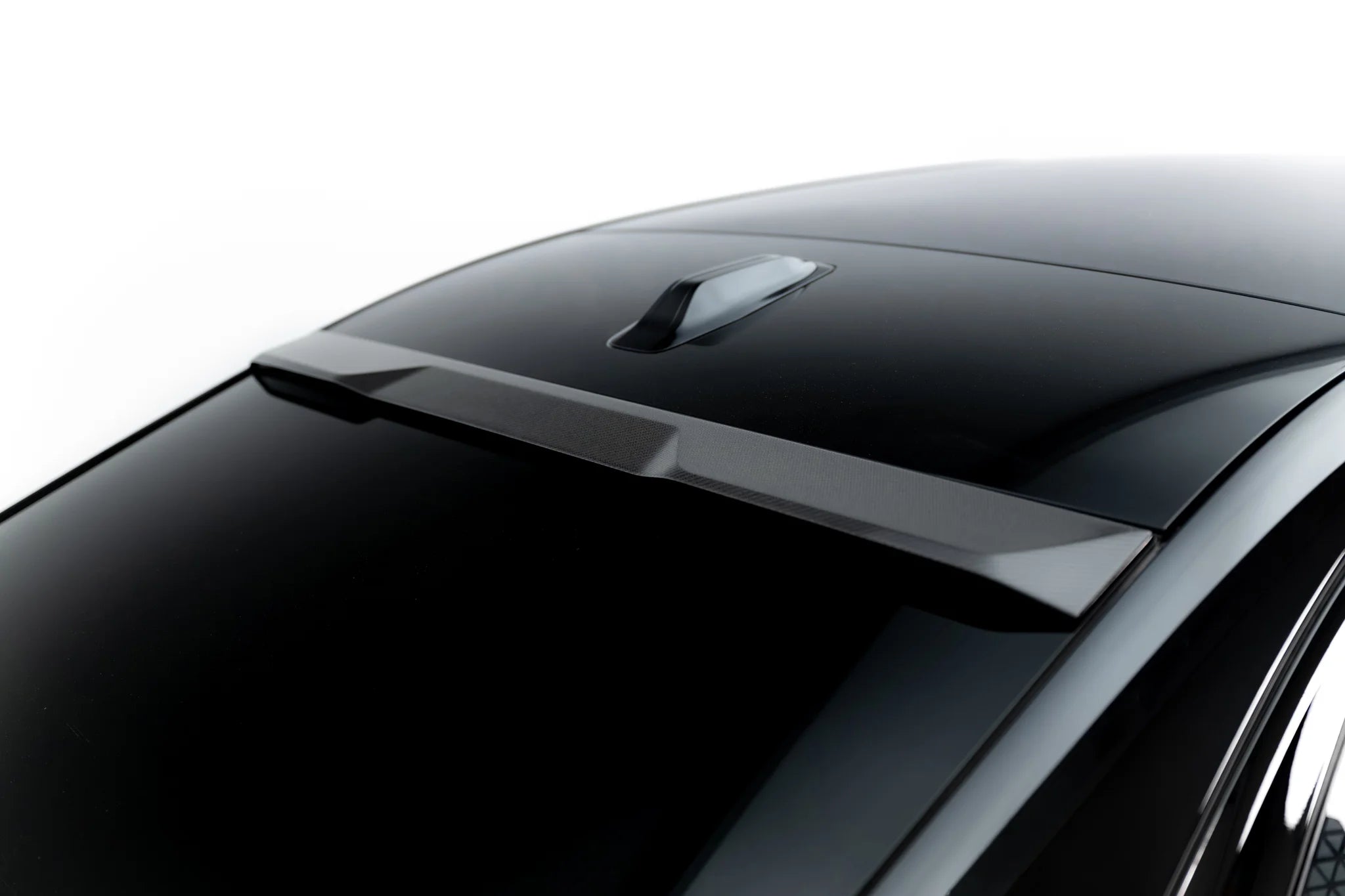 prepreg carbon fiber rear window spoiler (upper) suitable for bmw 7 g70 prepreg carbon fiber rear window spoiler (upper) suitable for bmw 7 g70