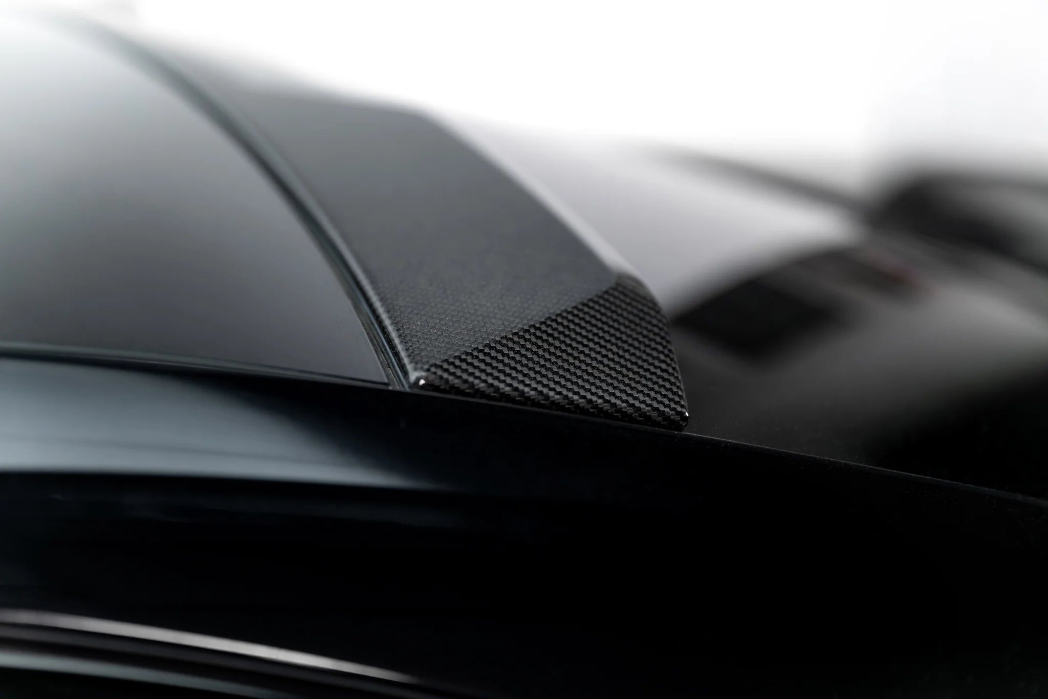 prepreg carbon fiber rear window spoiler (upper) suitable for bmw 7 g70 prepreg carbon fiber rear window spoiler (upper) suitable for bmw 7 g70