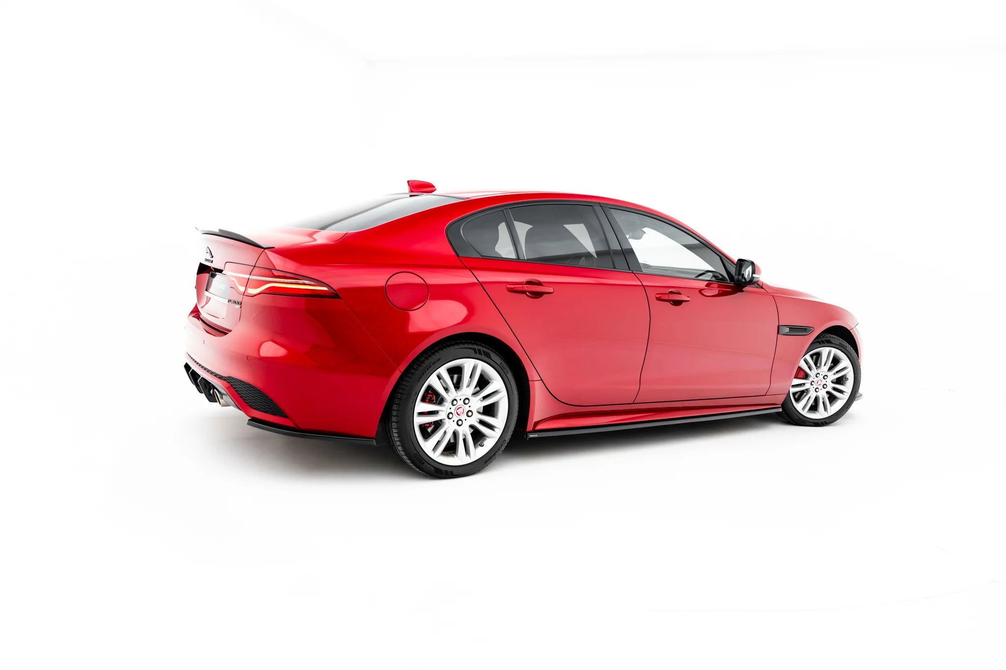 set of splitters suitable for jaguar xe r dynamic x760 facelift set of splitters suitable for jaguar xe r dynamic x760 facelift