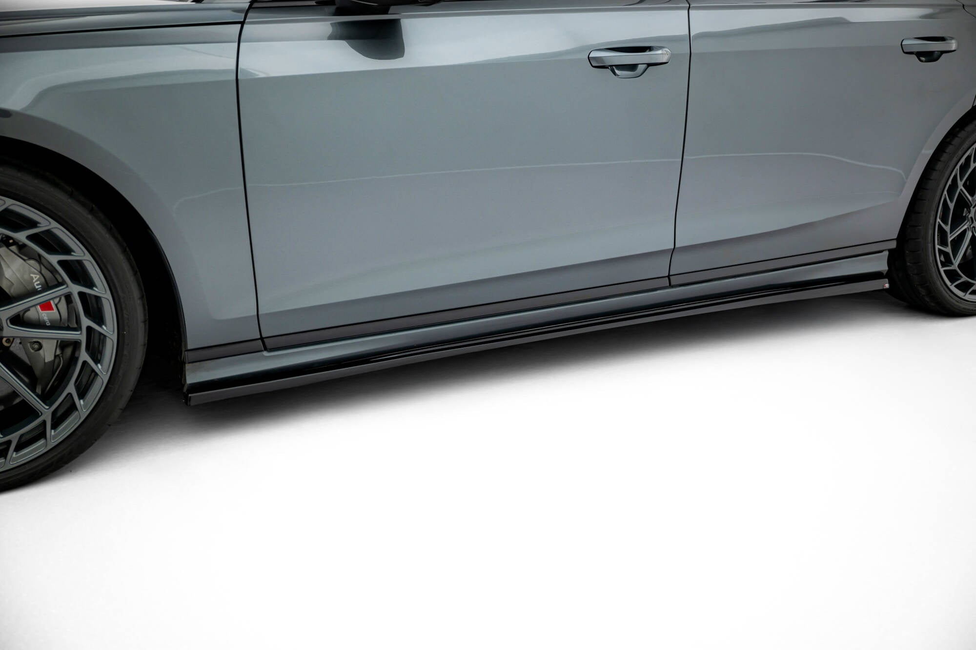 pol pl dokladki progow audi s8 a8 s line d5 facelift 22008 3.jpg pol pl dokladki progow audi s8 a8 s line d5 facelift 22008 3.jpg