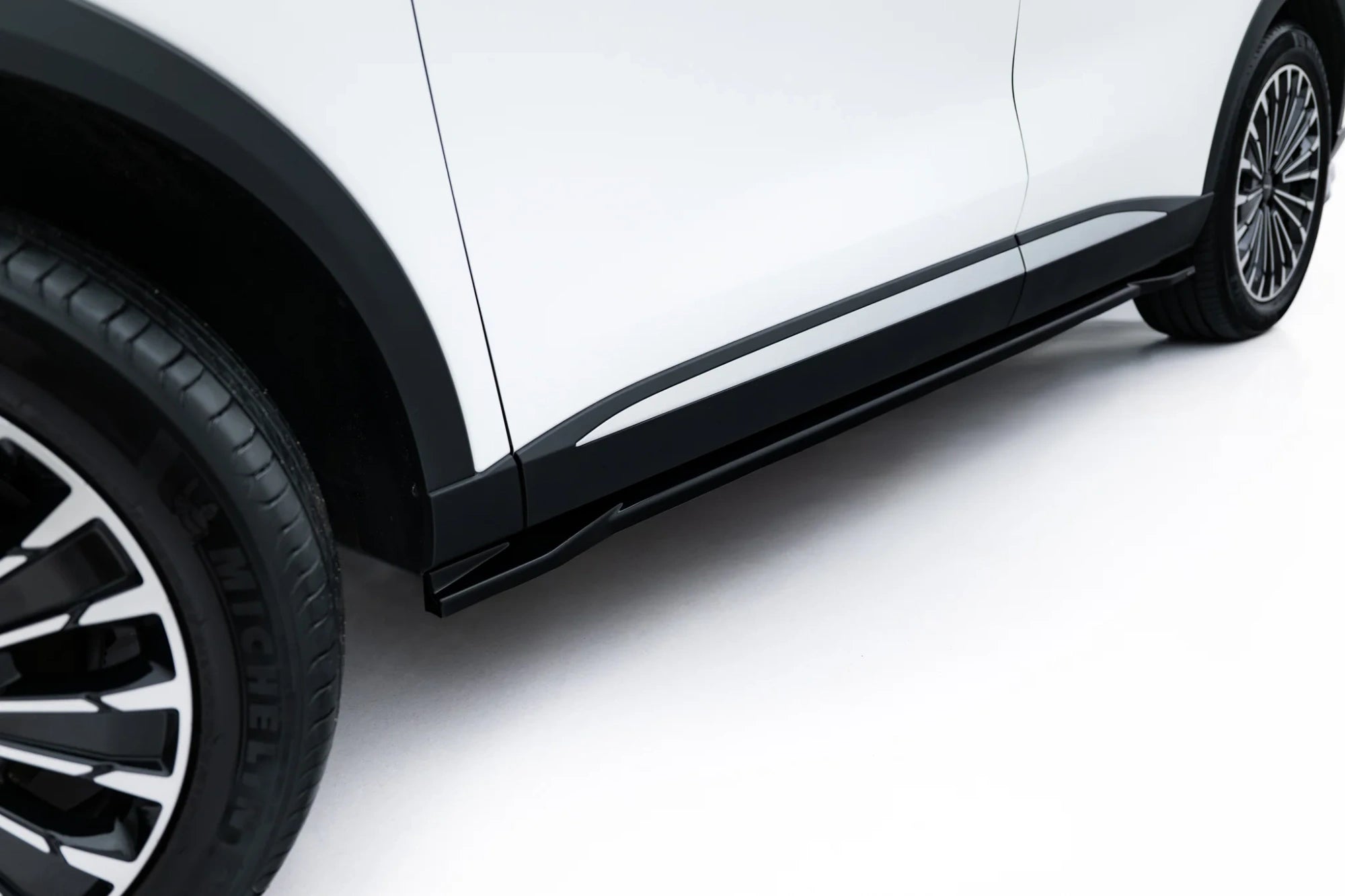 side skirts diffusers suitable for omoda 9 mk1 side skirts diffusers suitable for omoda 9 mk1