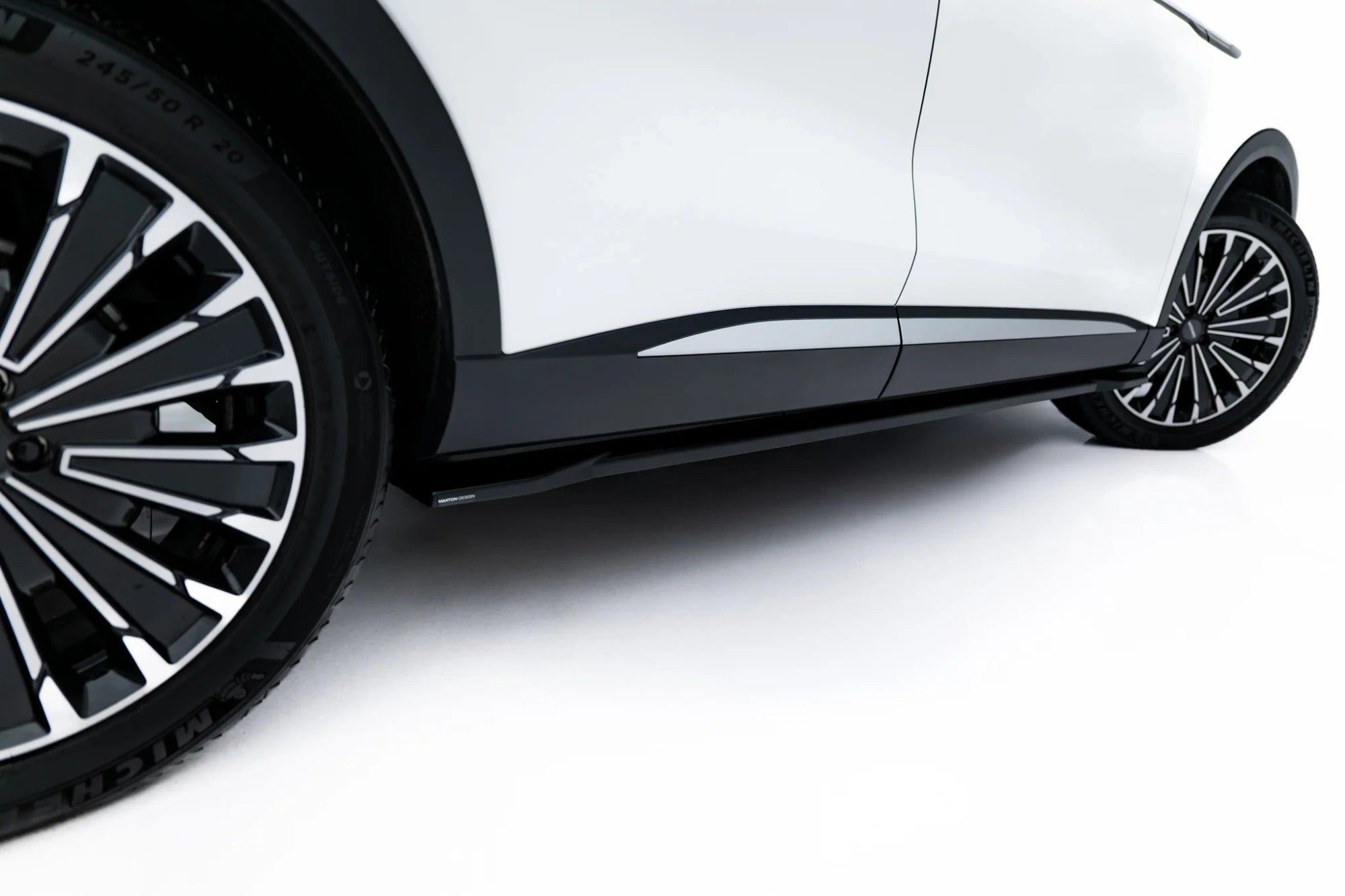 side skirts diffusers suitable for omoda 9 mk1 side skirts diffusers suitable for omoda 9 mk1