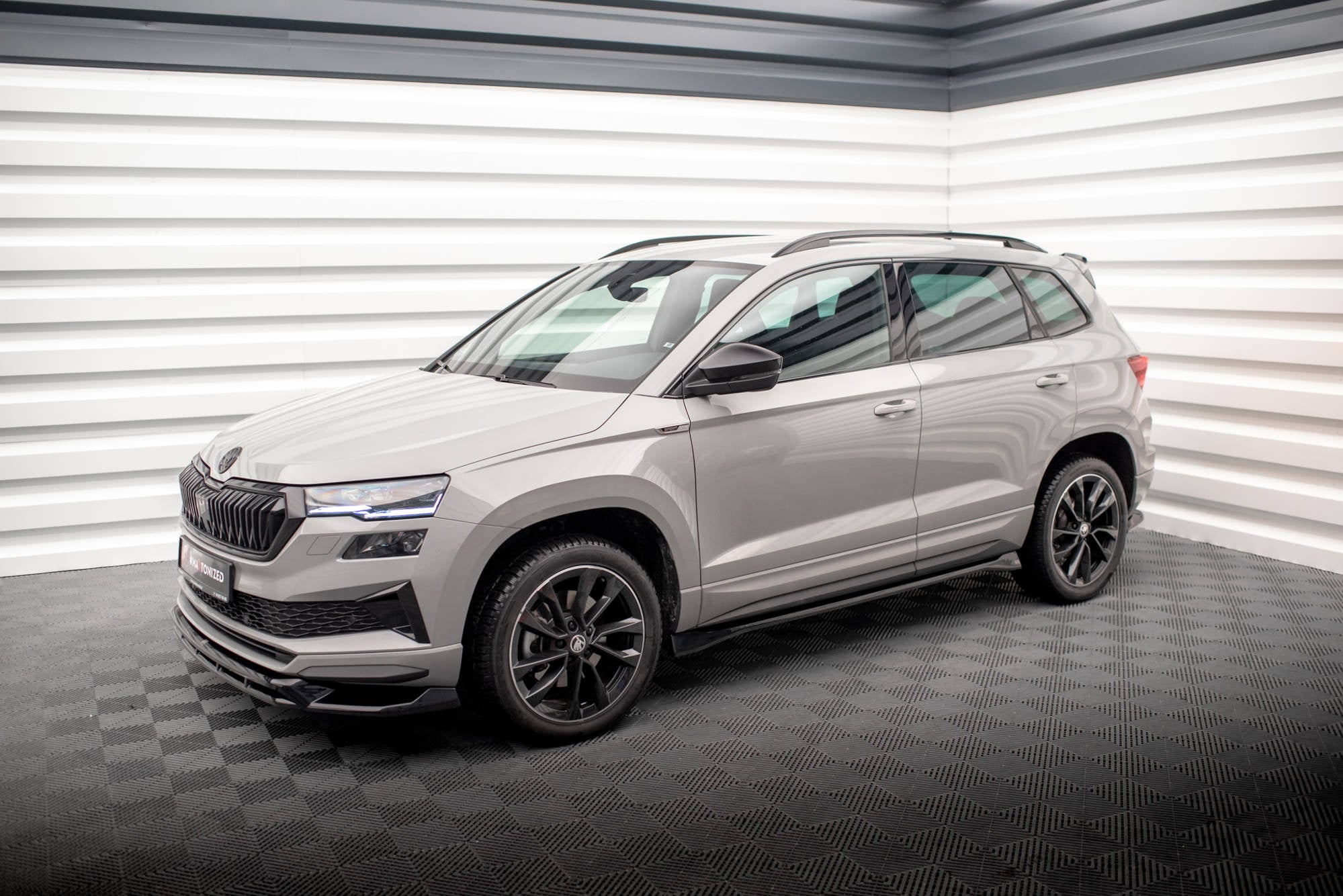 pol pl dokladki progow skoda karoq sportline mk1 18285 2.jpg pol pl dokladki progow skoda karoq sportline mk1 18285 2.jpg