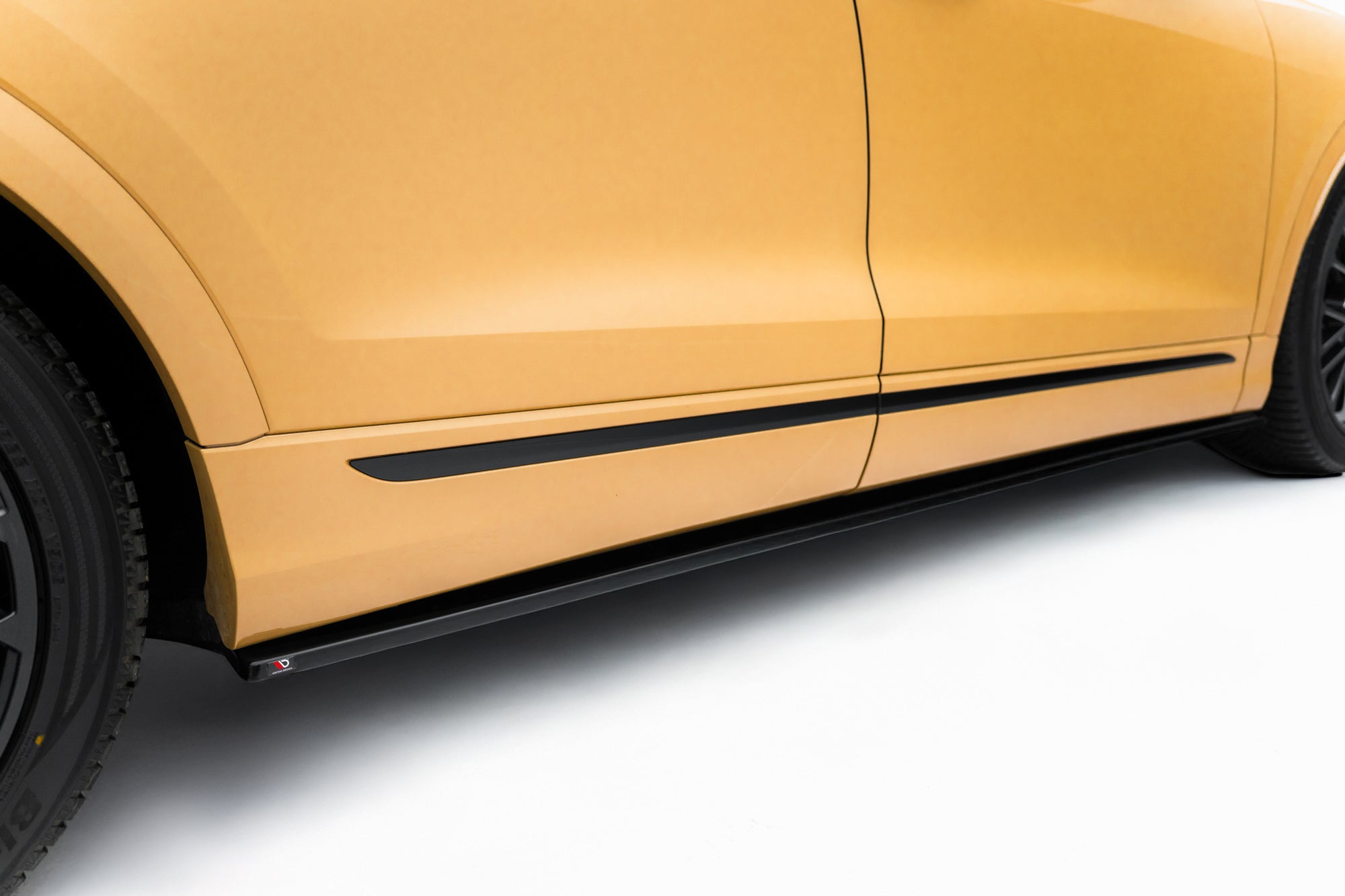 pol pl dokladki progow v 1 audi q8 mk1 facelift 22721 4.jpg pol pl dokladki progow v 1 audi q8 mk1 facelift 22721 4.jpg