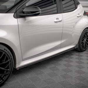 pol pl dokladki progow v 1 flaps toyota yaris mk4 16934 7.jpg