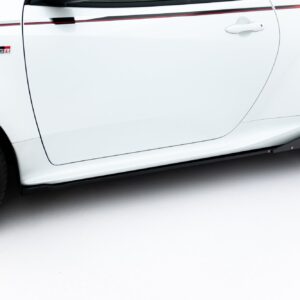 pol pl dokladki progow v 2 flaps toyota gr yaris mk4 11900 3.jpg