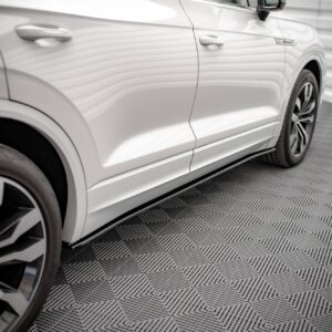 pol pl dokladki progow volkswagen touareg r line mk3 15490 4.jpg