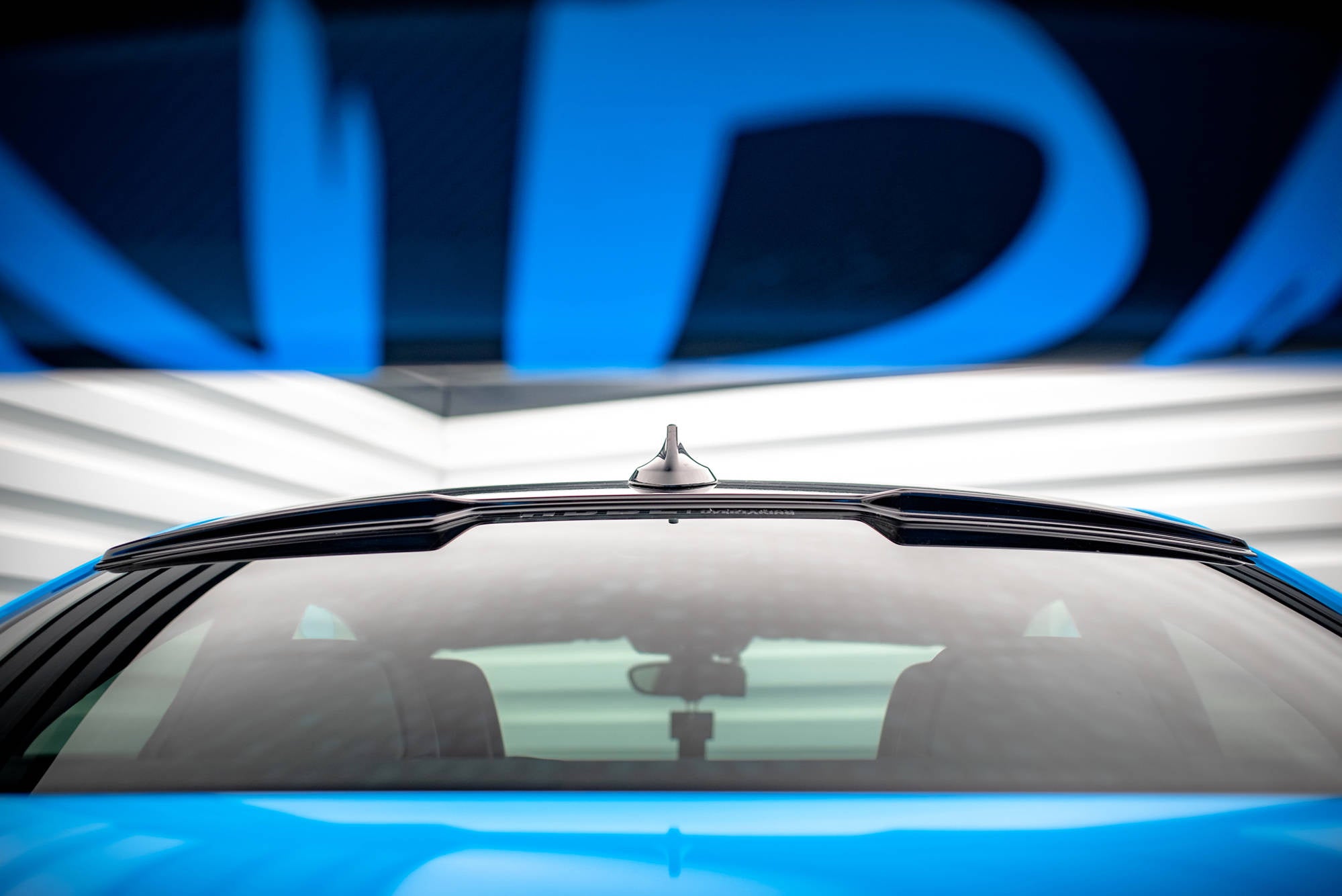 pol pl przedluzenie tylnej szyby bmw m2 f87 14788 5.jpg pol pl przedluzenie tylnej szyby bmw m2 f87 14788 5.jpg