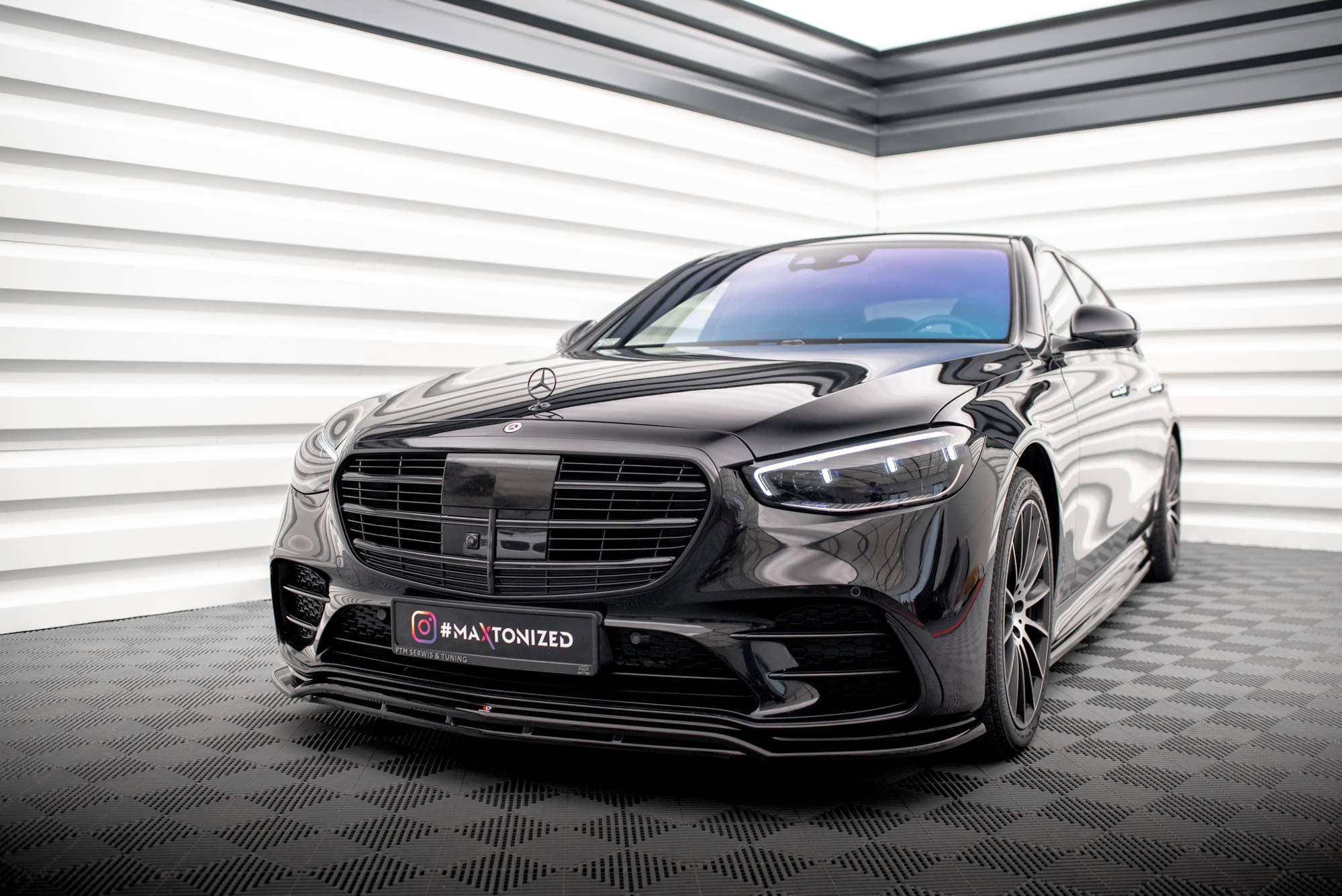 pol pl splitter przedni mercedes benz s amg line w223 17754 6.jpg pol pl splitter przedni mercedes benz s amg line w223 17754 6.jpg