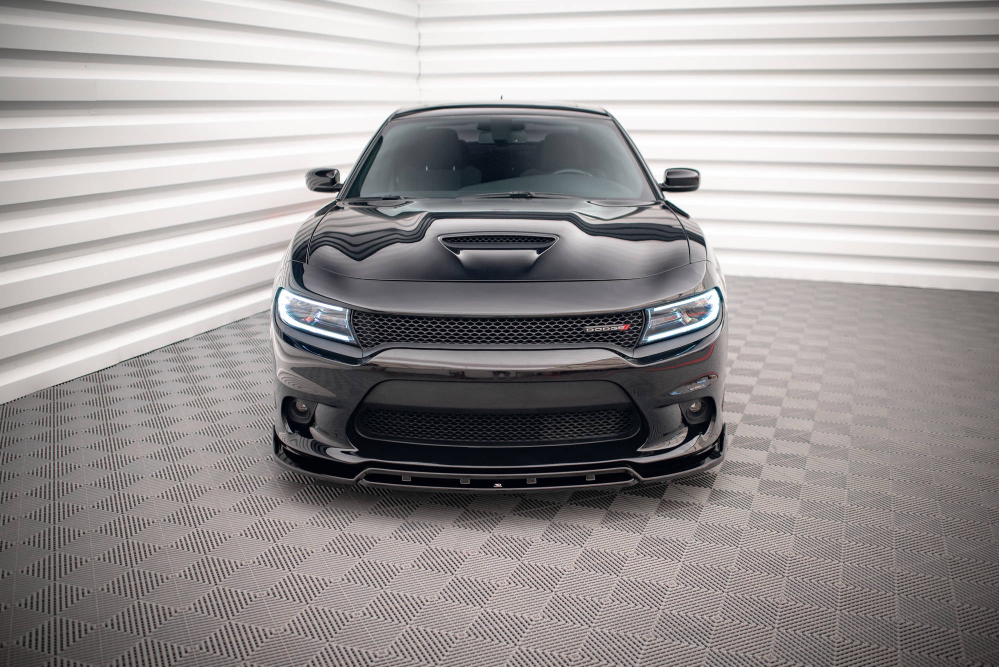 pol pl splitter przedni v 1 dodge charger srt mk7 facelift 16225 3.jpg pol pl splitter przedni v 1 dodge charger srt mk7 facelift 16225 3.jpg