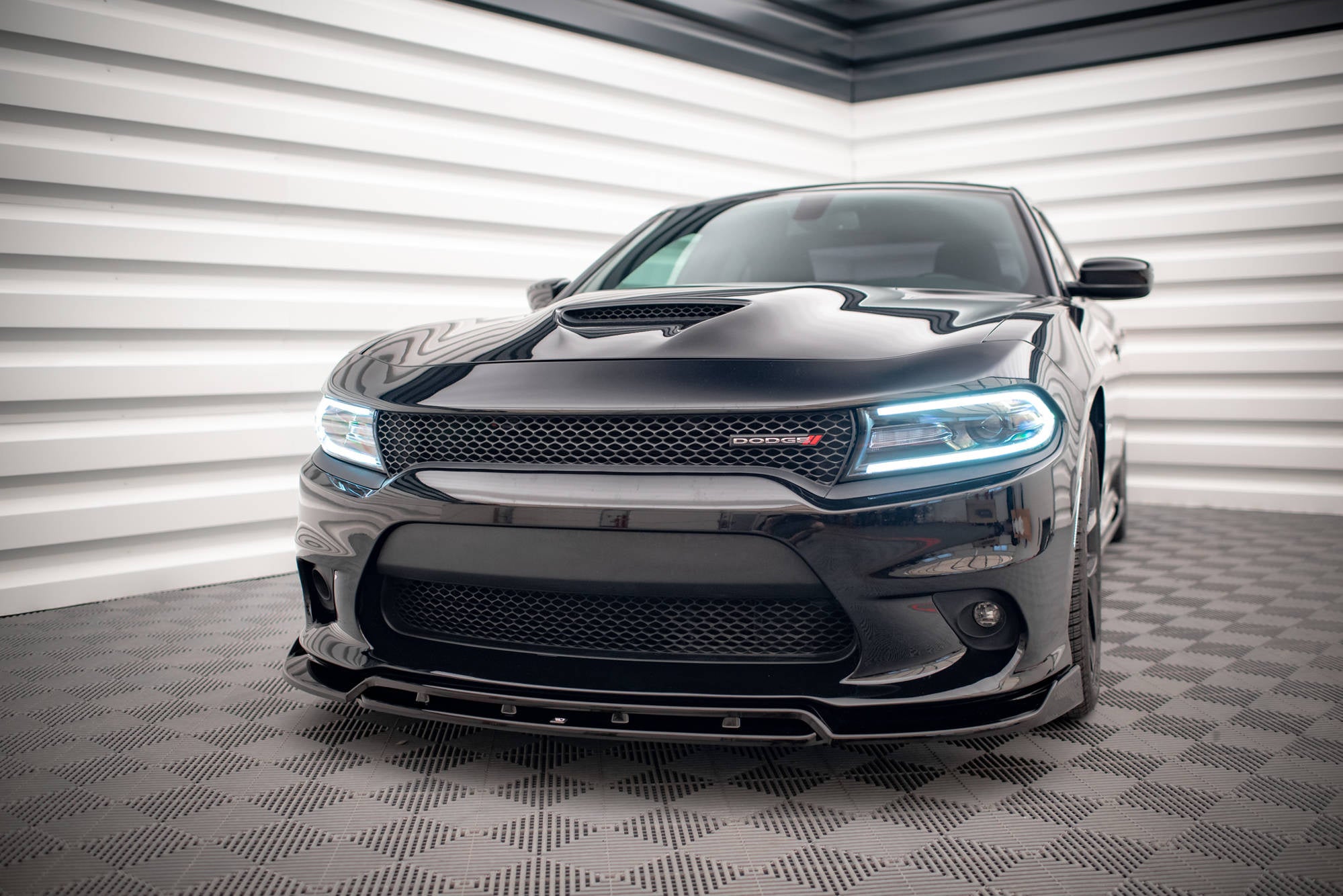 pol pl splitter przedni v 1 dodge charger srt mk7 facelift 16225 4.jpg pol pl splitter przedni v 1 dodge charger srt mk7 facelift 16225 4.jpg