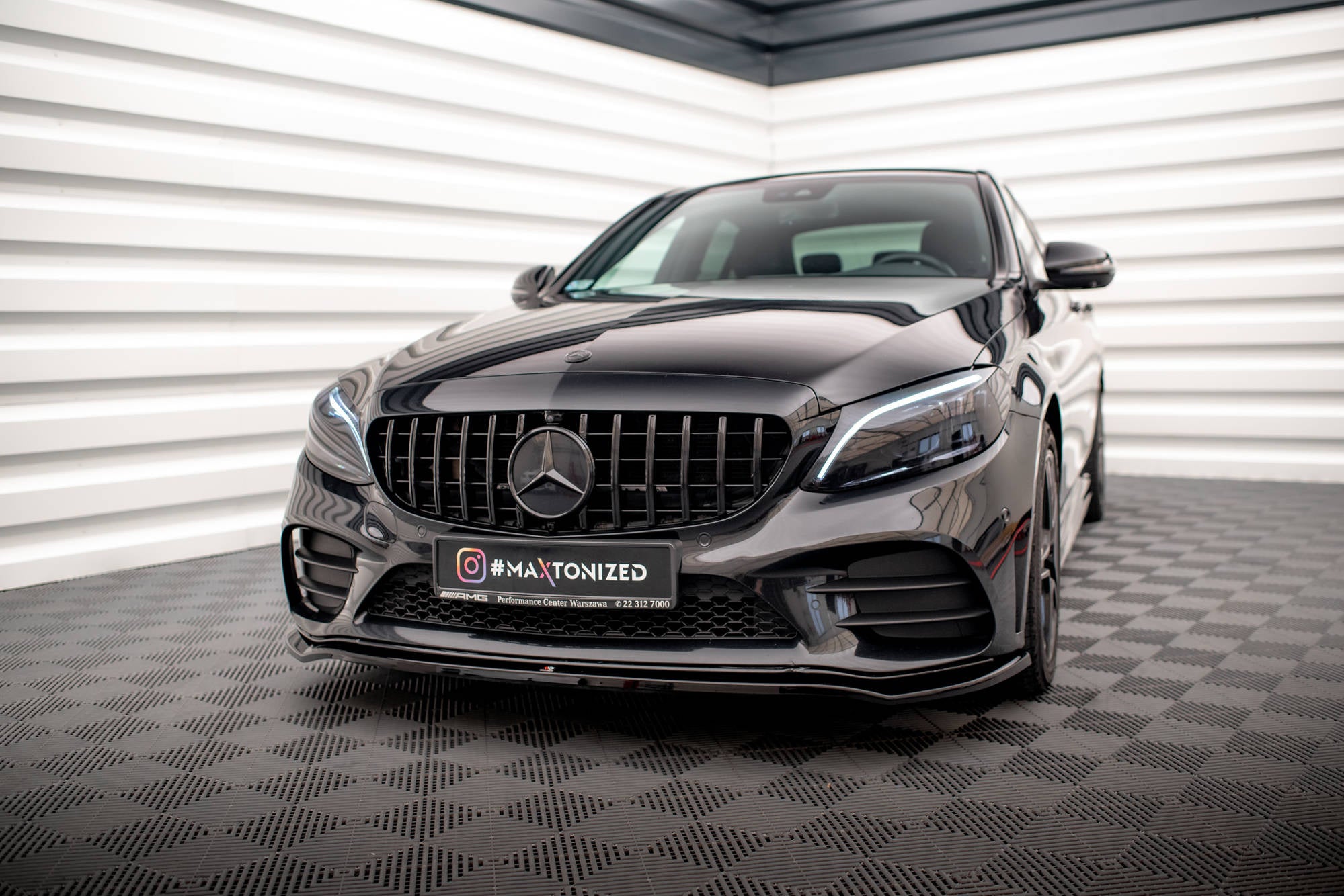 pol pl splitter przedni v 1 mercedes benz c amg line sedan coupe estate w205 c205 s205 facelift 17863 6.jpg pol pl splitter przedni v 1 mercedes benz c amg line sedan coupe estate w205 c205 s205 facelift 17863 6.jpg