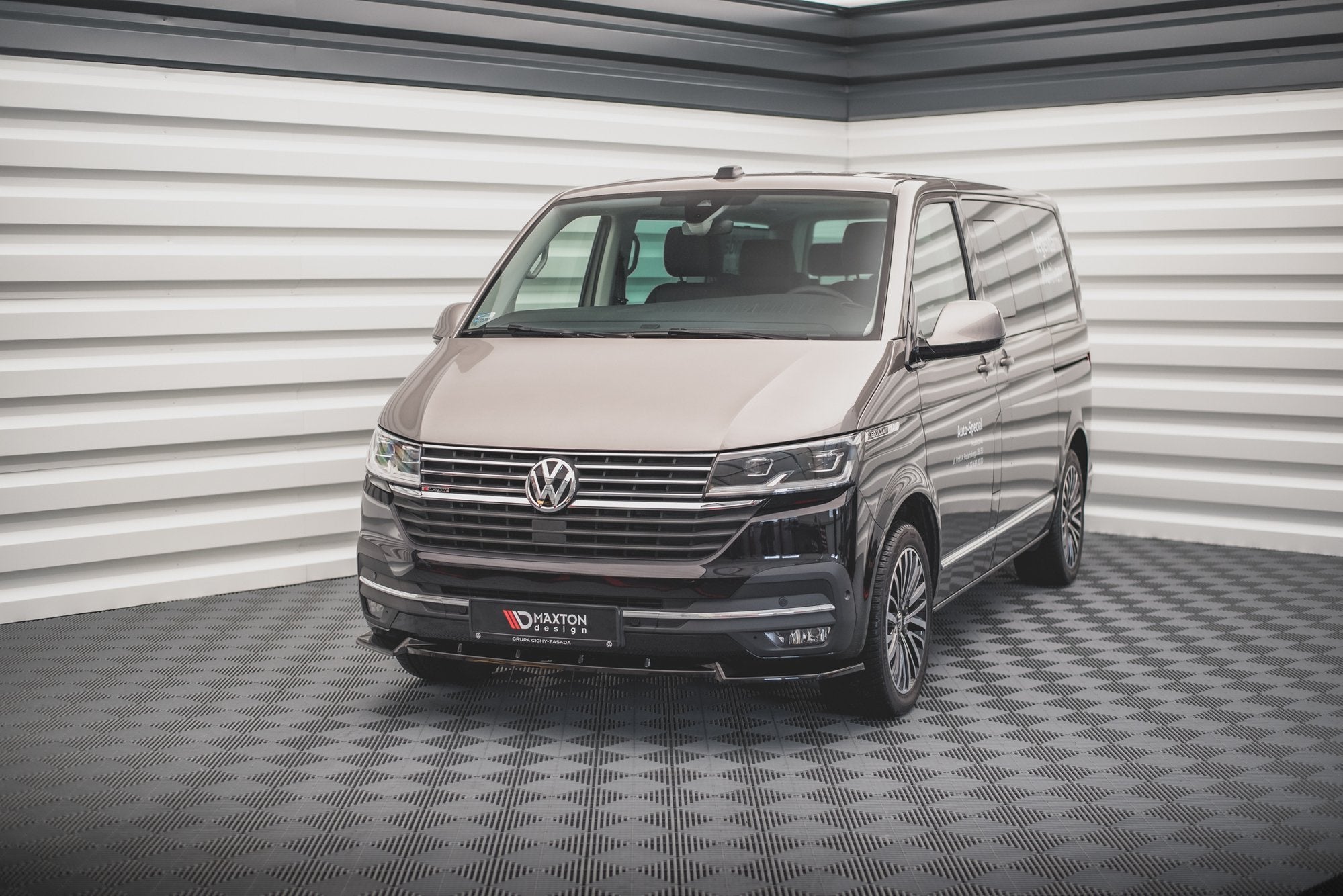 pol pl splitter przedni v 1 volkswagen t6 1 12672 6.jpg pol pl splitter przedni v 1 volkswagen t6 1 12672 6.jpg