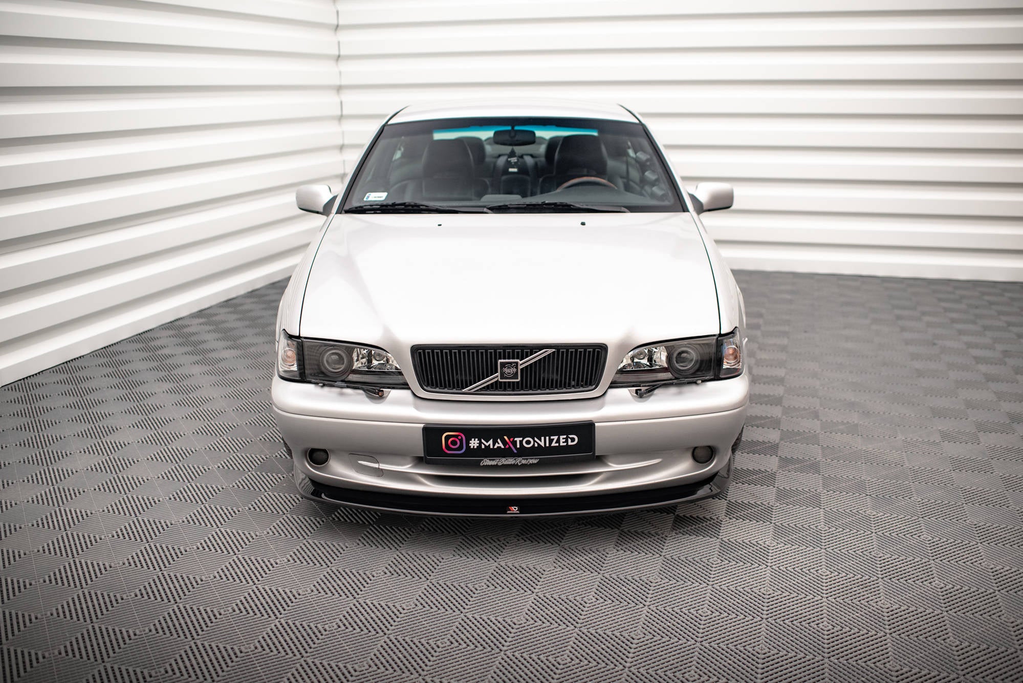 pol pl splitter przedni v 1 volvo c70 mk1 17071 5.jpg pol pl splitter przedni v 1 volvo c70 mk1 17071 5.jpg