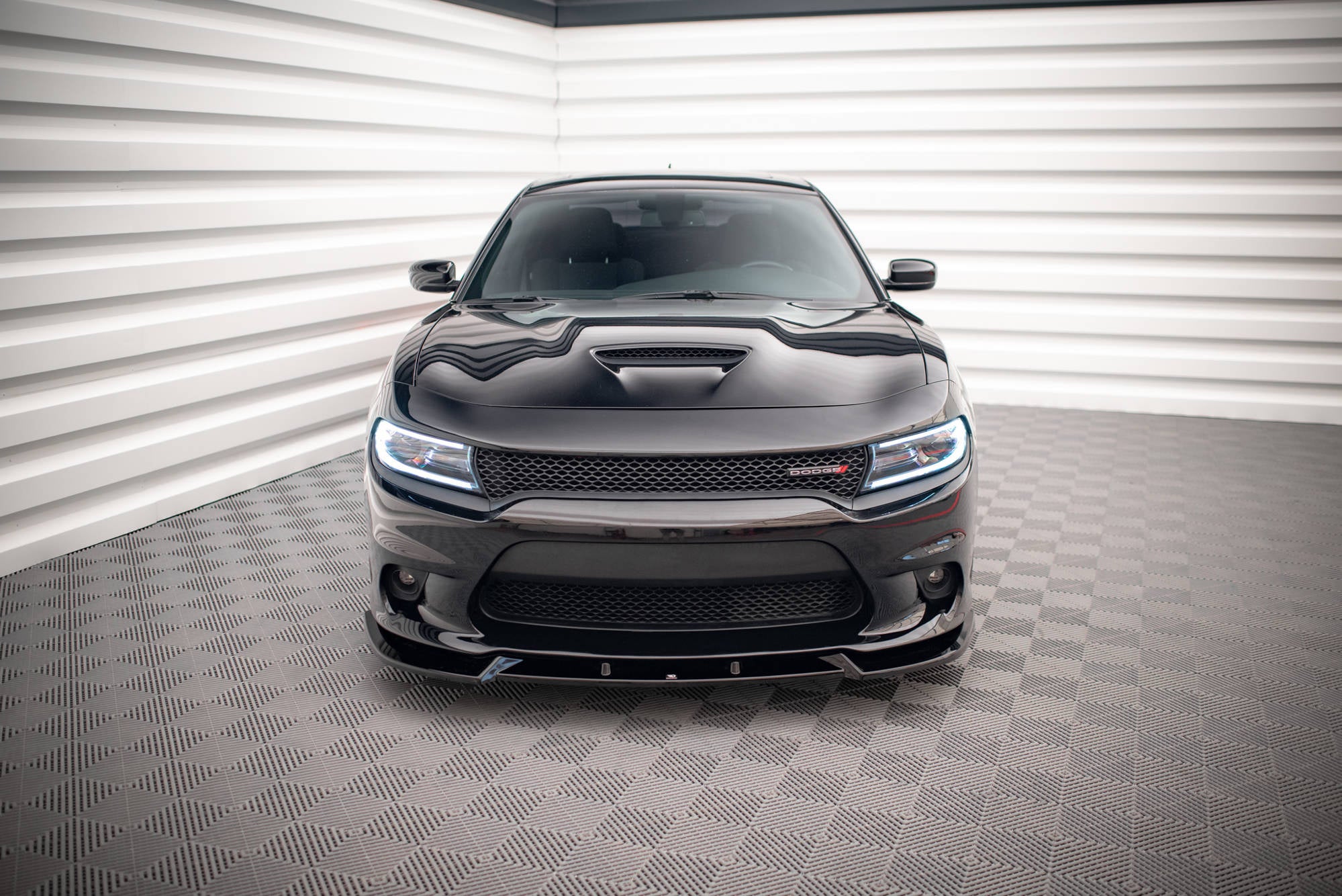 pol pl splitter przedni v 2 dodge charger srt mk7 facelift 16229 3.jpg pol pl splitter przedni v 2 dodge charger srt mk7 facelift 16229 3.jpg