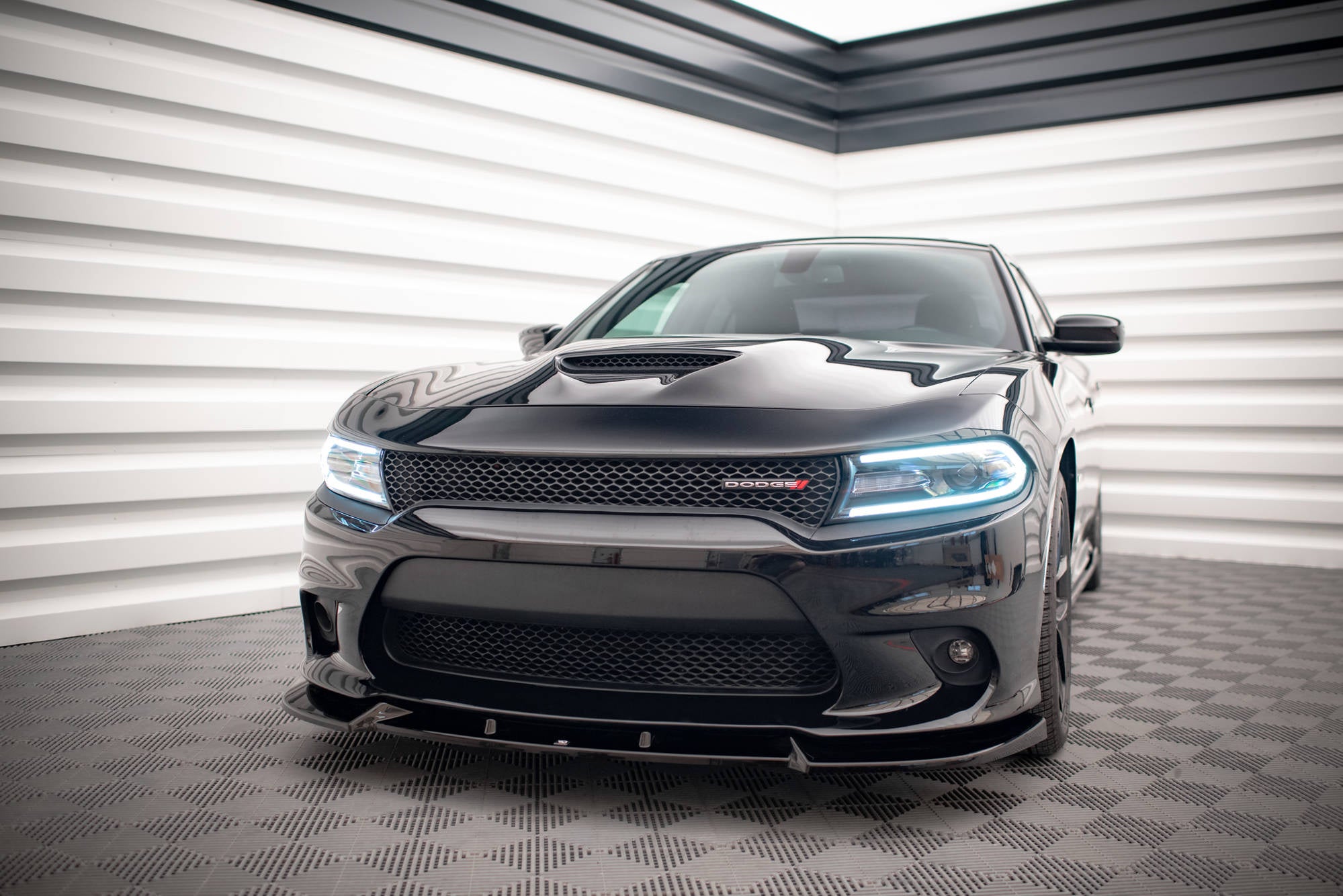 pol pl splitter przedni v 2 dodge charger srt mk7 facelift 16229 5.jpg pol pl splitter przedni v 2 dodge charger srt mk7 facelift 16229 5.jpg