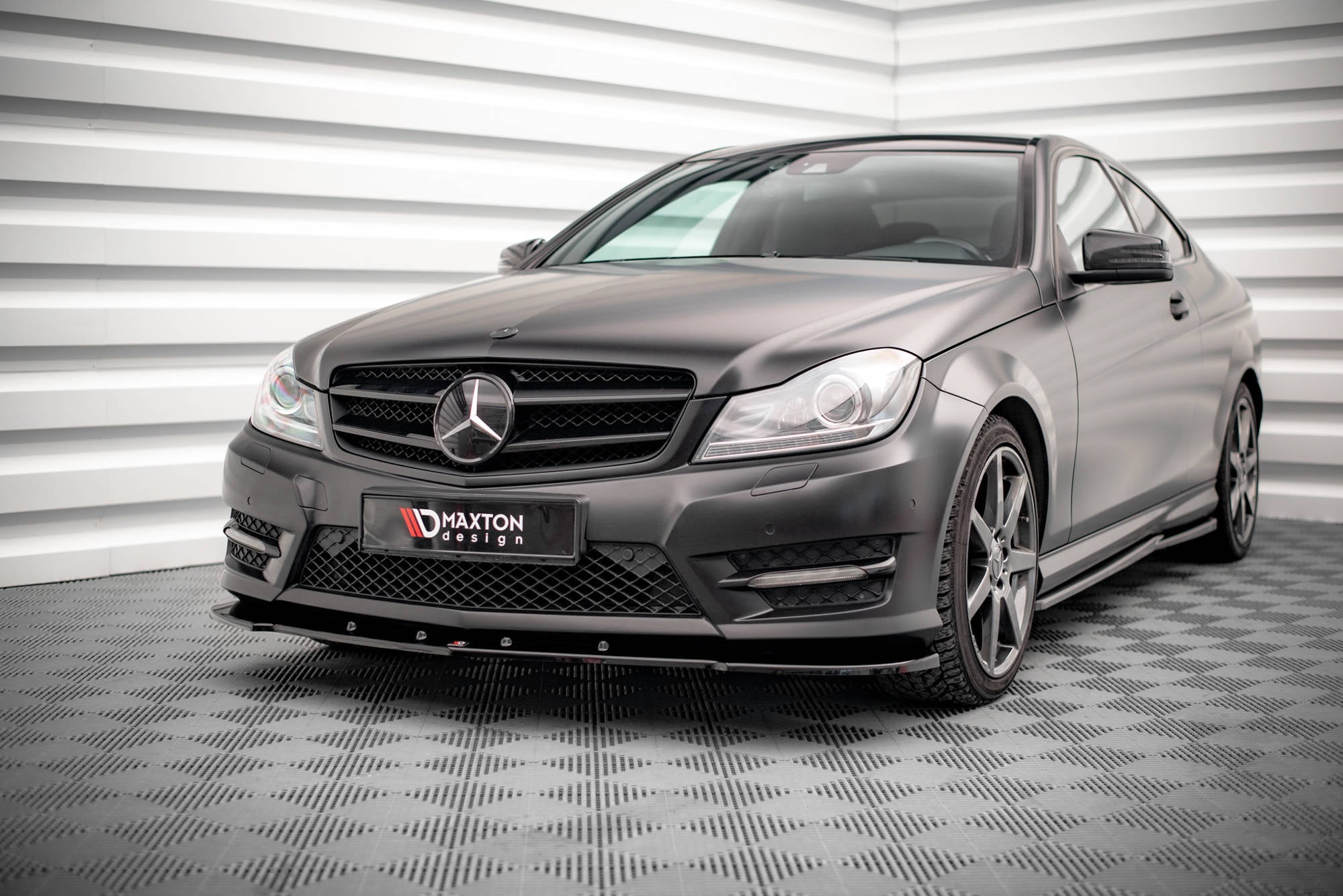 pol pl splitter przedni v 2 mercedes benz c coupe sedan estate amg line c204 w204 facelift s204 facelift 17435 7.jpg pol pl splitter przedni v 2 mercedes benz c coupe sedan estate amg line c204 w204 facelift s204 facelift 17435 7.jpg