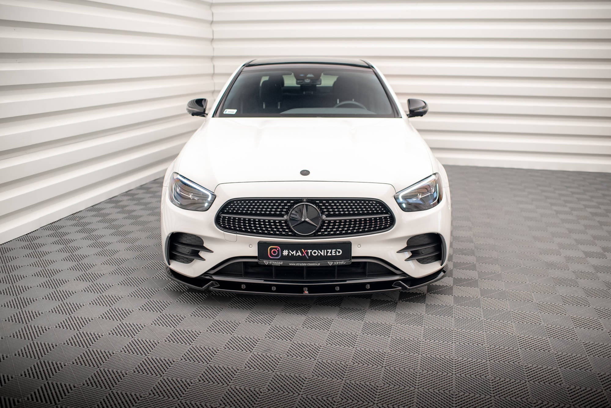 pol pl splitter przedni v 2 mercedes benz e amg line w213 facelift 16657 5.jpg pol pl splitter przedni v 2 mercedes benz e amg line w213 facelift 16657 5.jpg