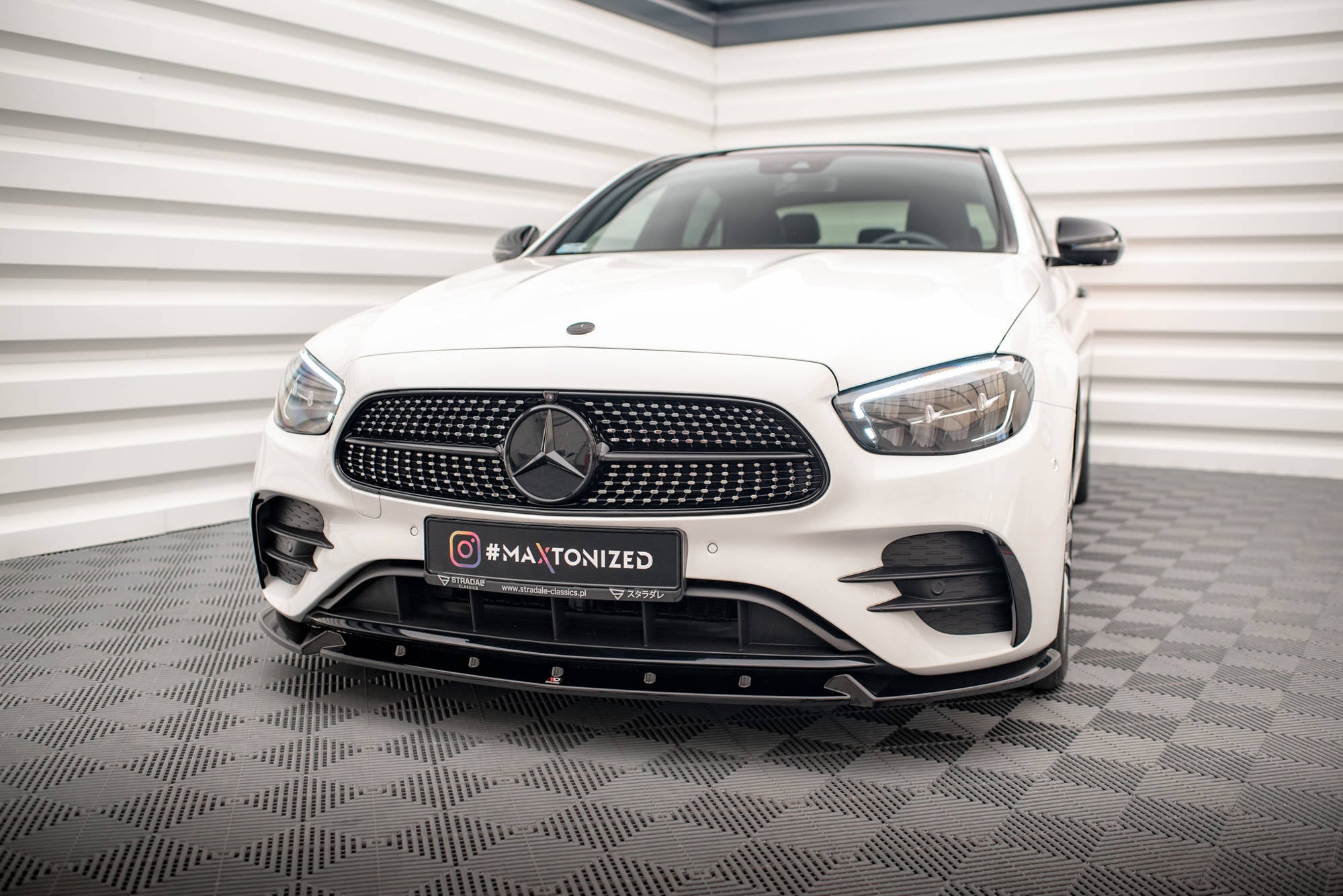 pol pl splitter przedni v 2 mercedes benz e amg line w213 facelift 16657 7.jpg pol pl splitter przedni v 2 mercedes benz e amg line w213 facelift 16657 7.jpg