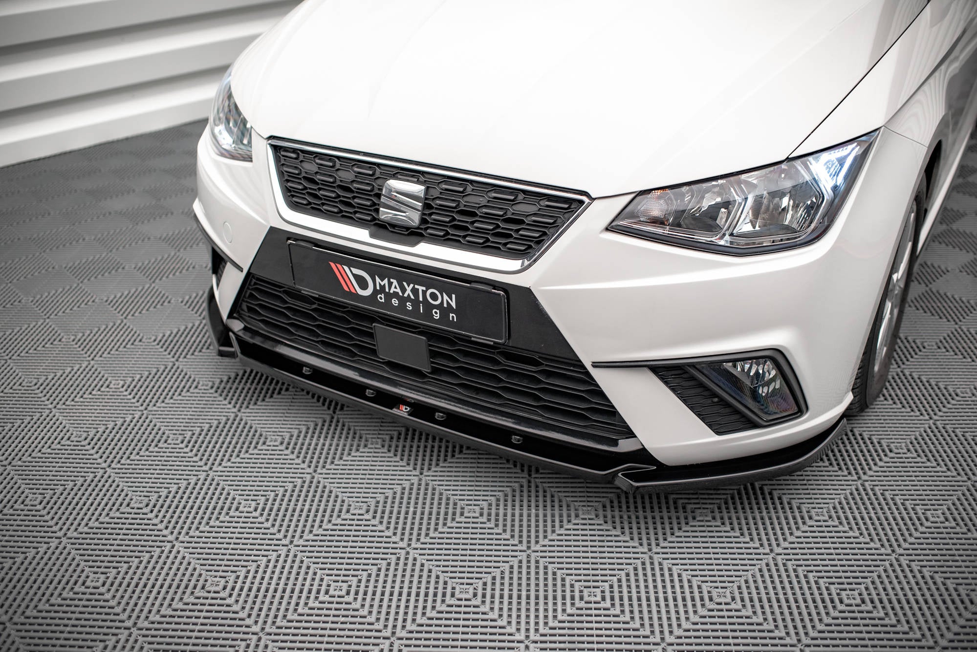 pol pl splitter przedni v 2 seat ibiza fr standard mk5 15909 5.jpg pol pl splitter przedni v 2 seat ibiza fr standard mk5 15909 5.jpg