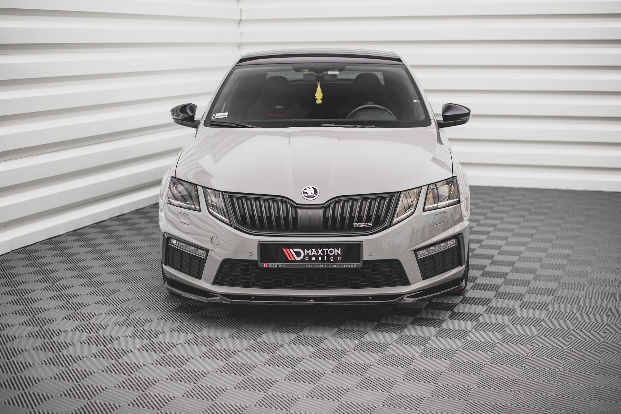 pol pl splitter przedni v 3 skoda octavia rs mk3 facelift 13126 5.jpg pol pl splitter przedni v 3 skoda octavia rs mk3 facelift 13126 5.jpg