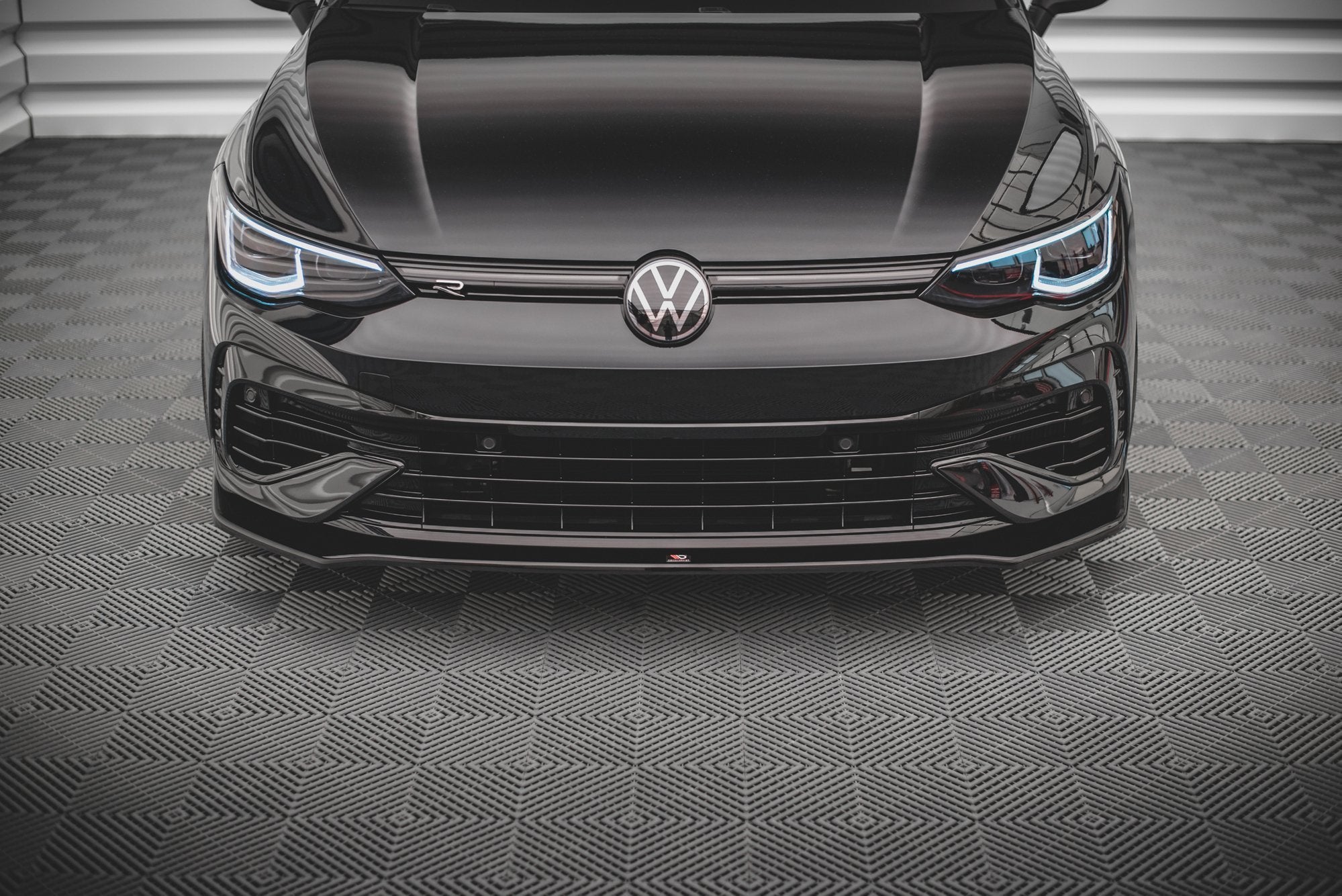 pol pl splitter przedni v 3 volkswagen golf r hatchback variant mk8 13077 5.jpg pol pl splitter przedni v 3 volkswagen golf r hatchback variant mk8 13077 5.jpg