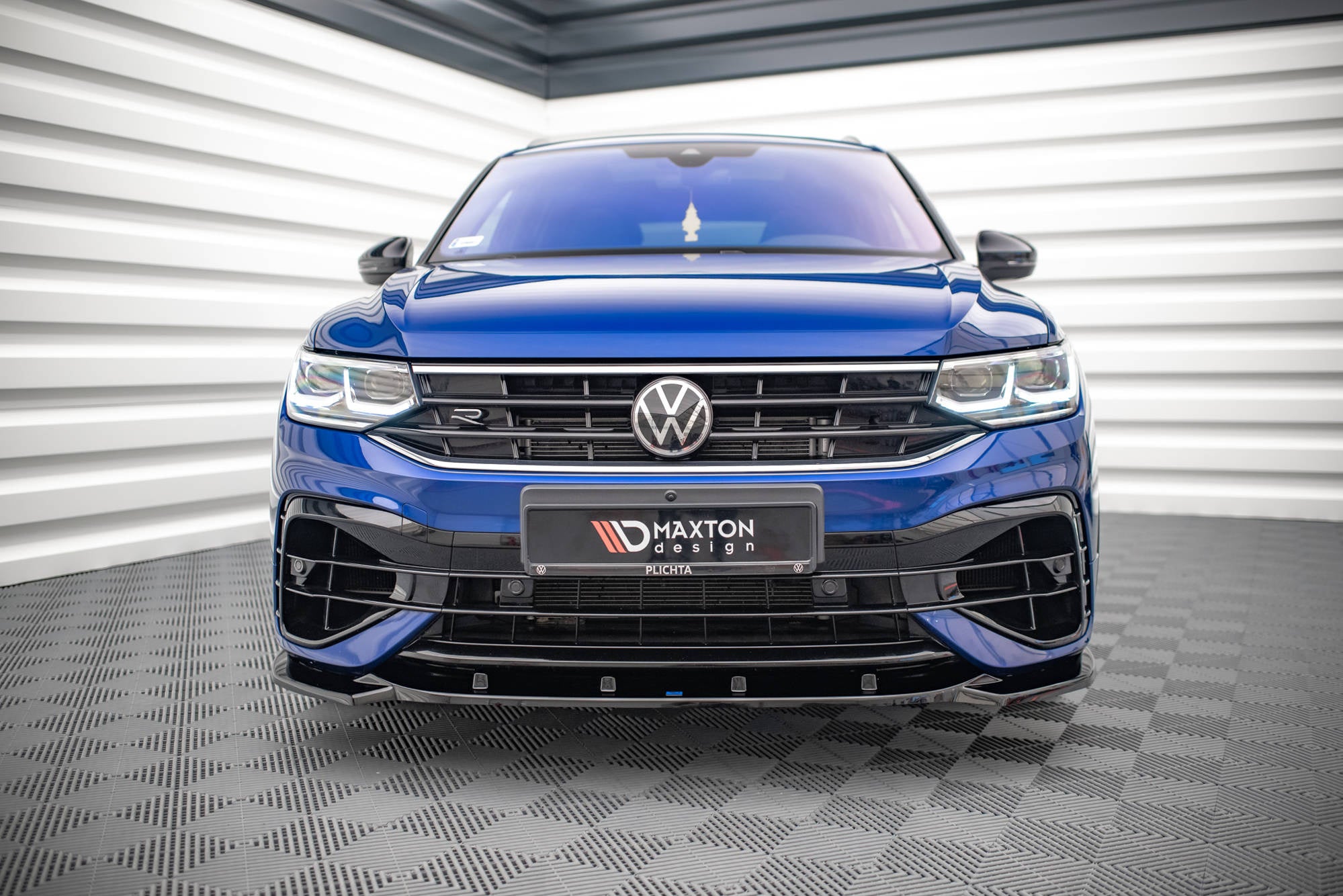 pol pl splitter przedni v 3 volkswagen tiguan r r line mk2 facelift 14430 6.jpg pol pl splitter przedni v 3 volkswagen tiguan r r line mk2 facelift 14430 6.jpg