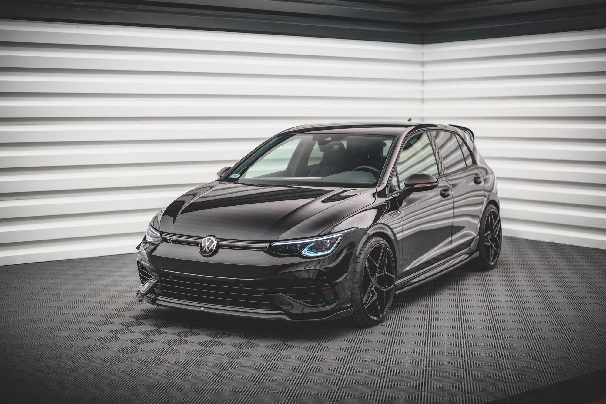 pol pl splitter przedni v 6 volkswagen golf r hatchback variant mk8 13089 7.jpg pol pl splitter przedni v 6 volkswagen golf r hatchback variant mk8 13089 7.jpg