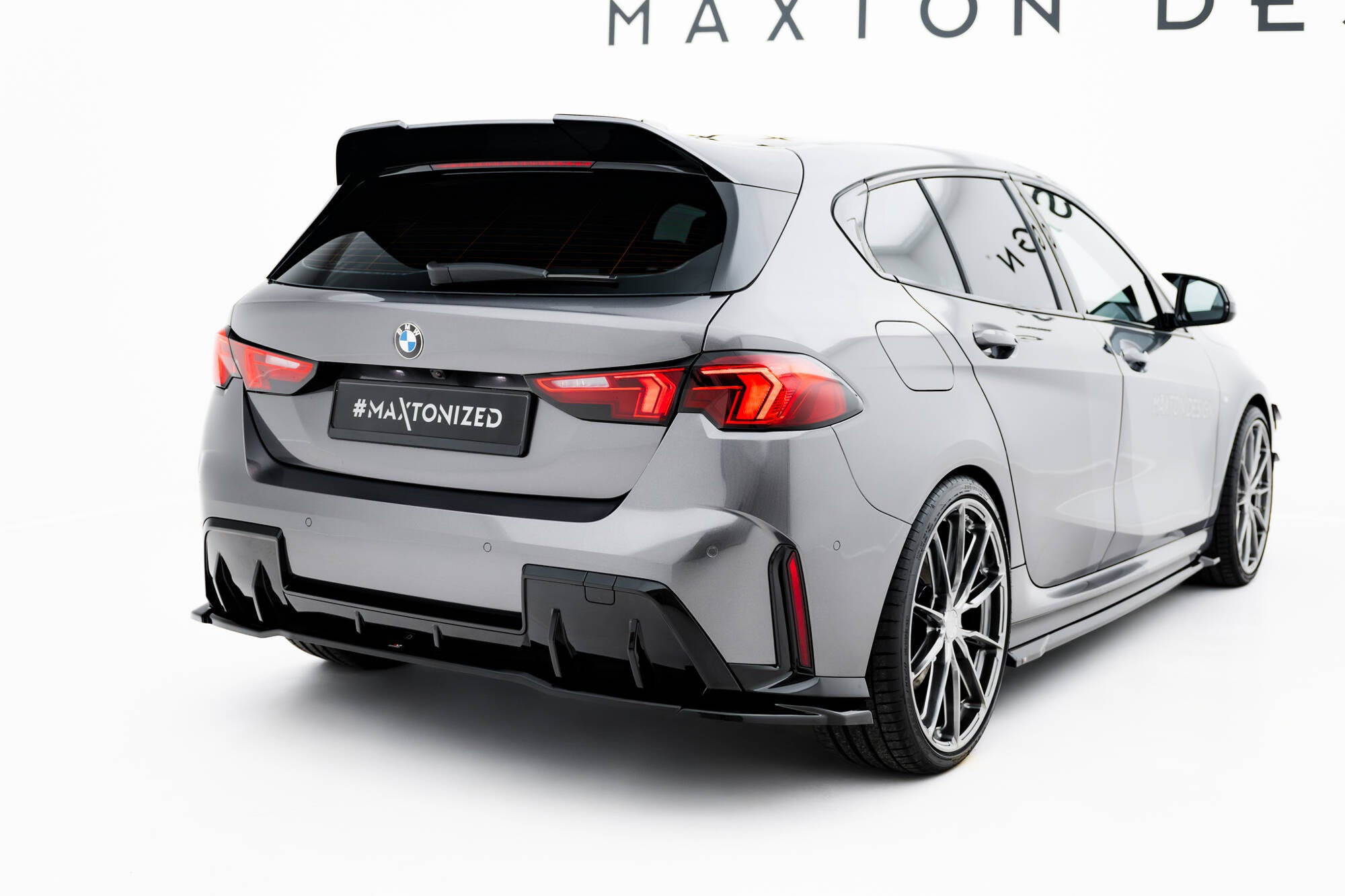 rear splitter suitable for bmw 1 m pack f70 rear splitter suitable for bmw 1 m pack f70