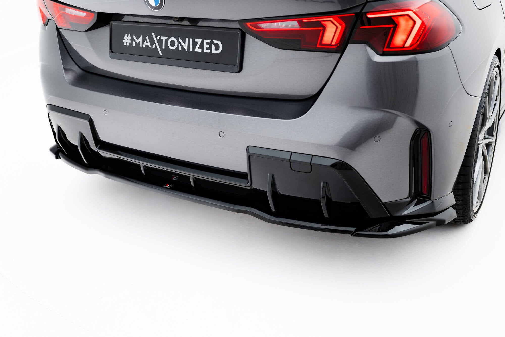 rear splitter suitable for bmw 1 m pack f70 rear splitter suitable for bmw 1 m pack f70