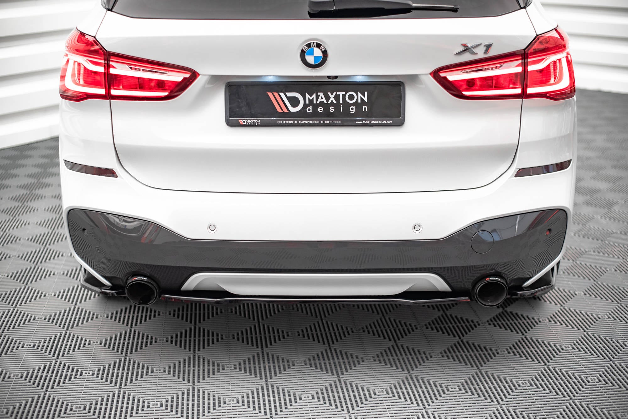pol pl splitter tylny bmw x1 m pack f48 f48 facelift 14007 3.jpg pol pl splitter tylny bmw x1 m pack f48 f48 facelift 14007 3.jpg