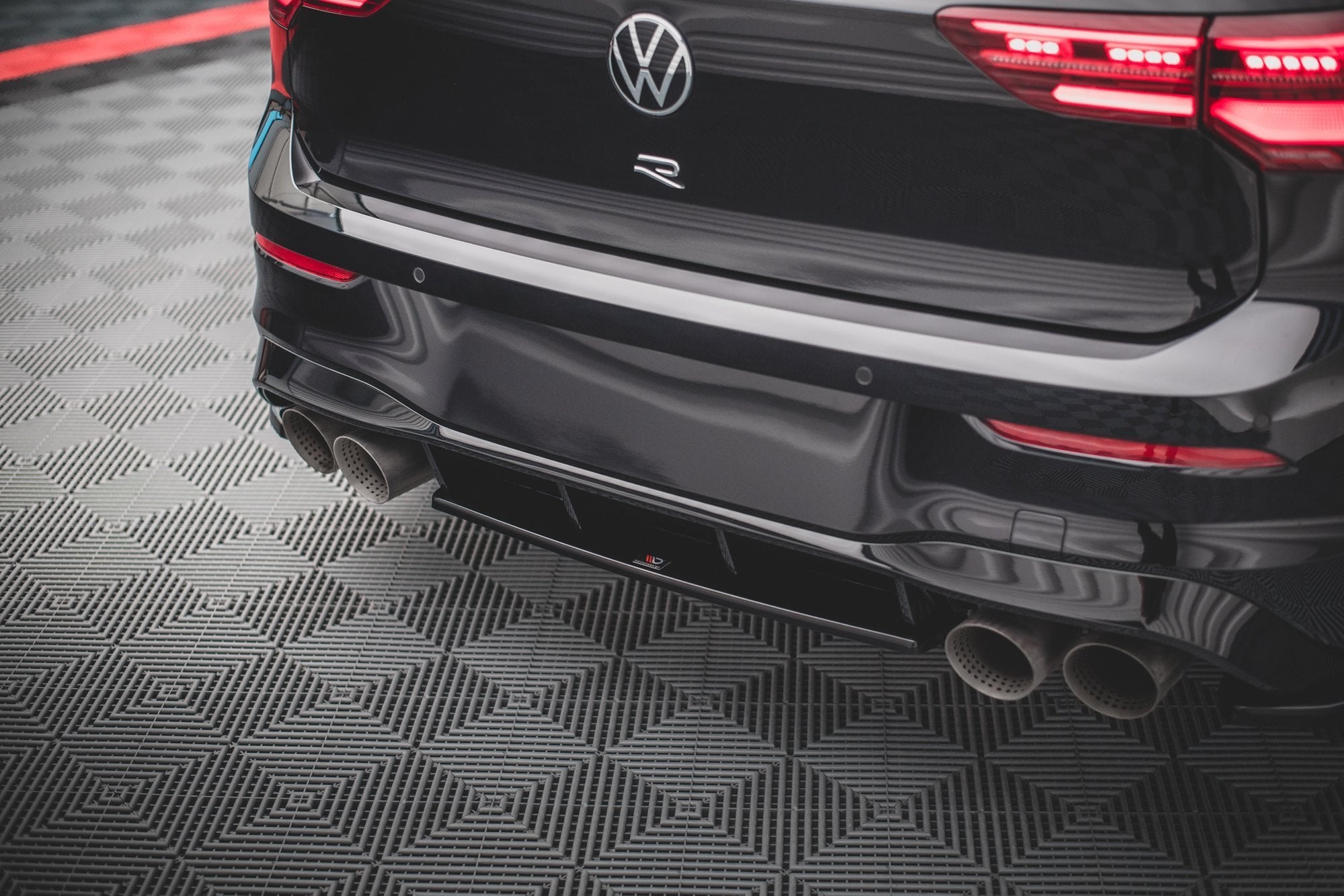 pol pl splitter tylny volkswagen golf r hatchback mk8 mk8 facelift 12848 4.jpg pol pl splitter tylny volkswagen golf r hatchback mk8 mk8 facelift 12848 4.jpg