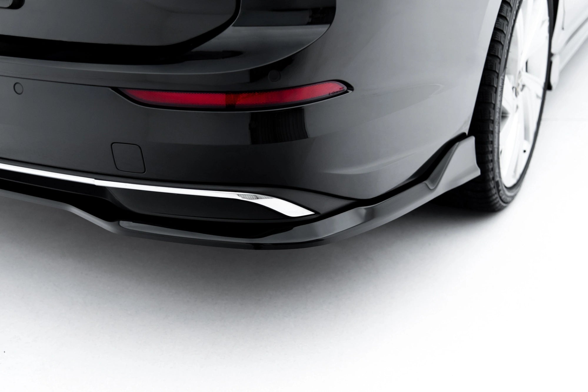 rear splitter suitable for volkswagen golf variant mk8 facelift rear splitter suitable for volkswagen golf variant mk8 facelift