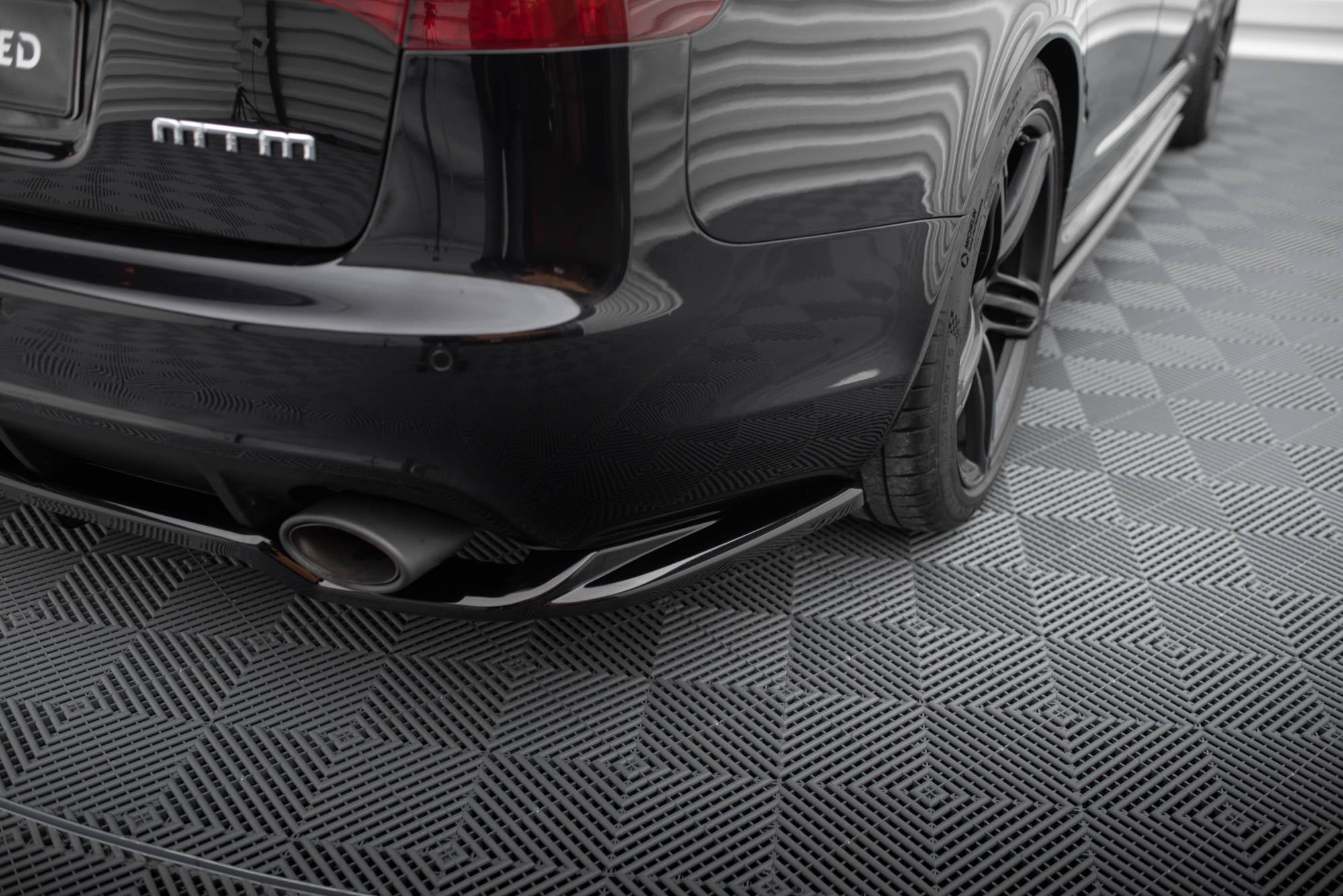 pol pl splitter tylny z dyfuzorem audi rs6 avant c6 18437 3.jpg pol pl splitter tylny z dyfuzorem audi rs6 avant c6 18437 3.jpg