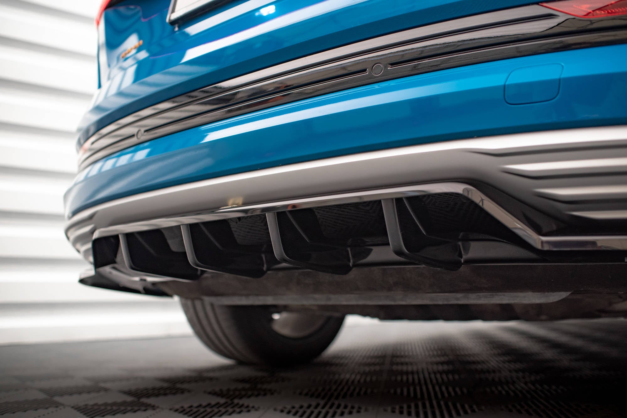 pol pl splitter tylny z dyfuzorem audi e tron 17533 11.jpg pol pl splitter tylny z dyfuzorem audi e tron 17533 11.jpg