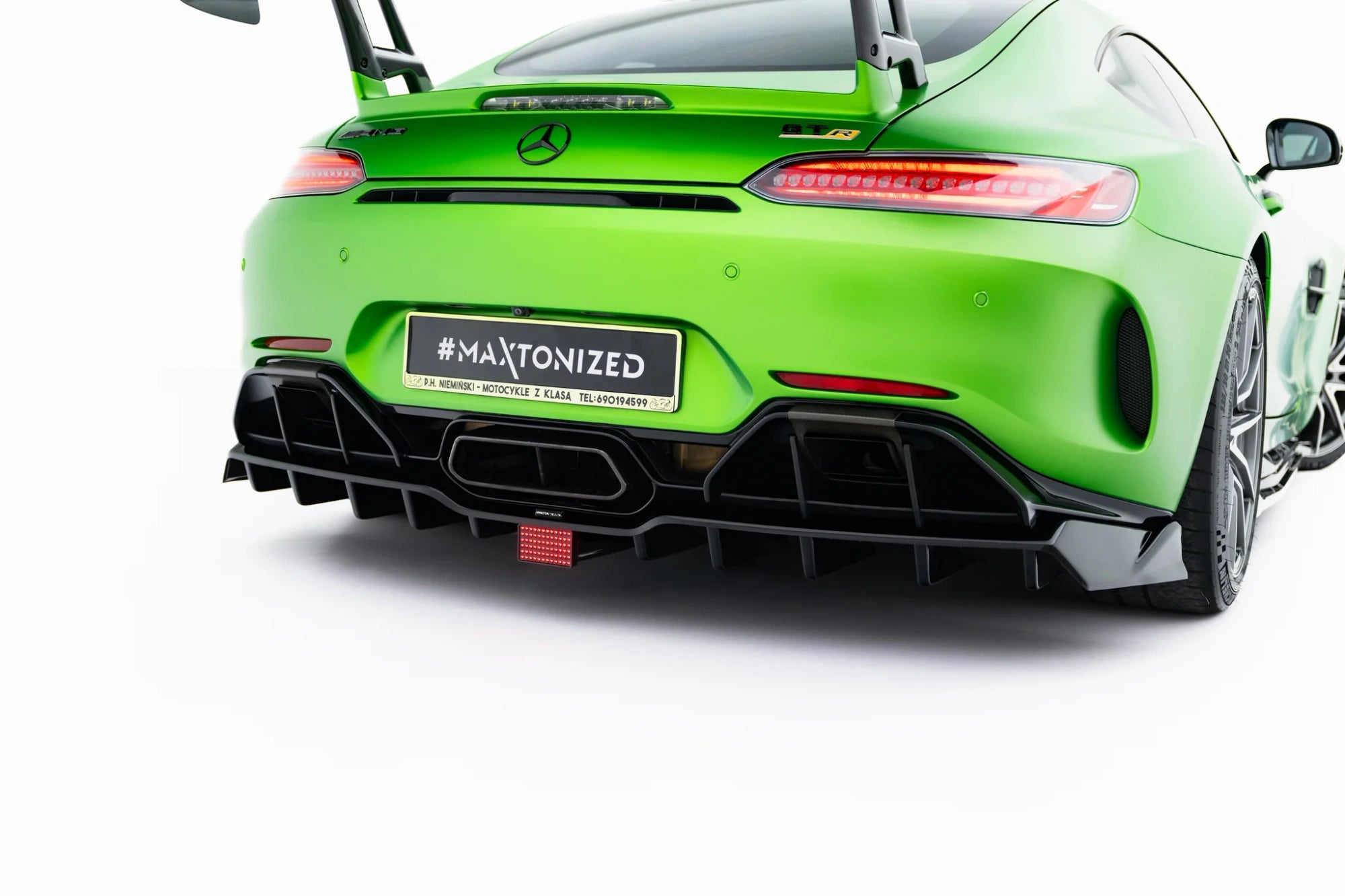 rear splitter (with vertical bars) + led suitable for mercedes amg gt r c190 facelift rear splitter (with vertical bars) + led suitable for mercedes amg gt r c190 facelift