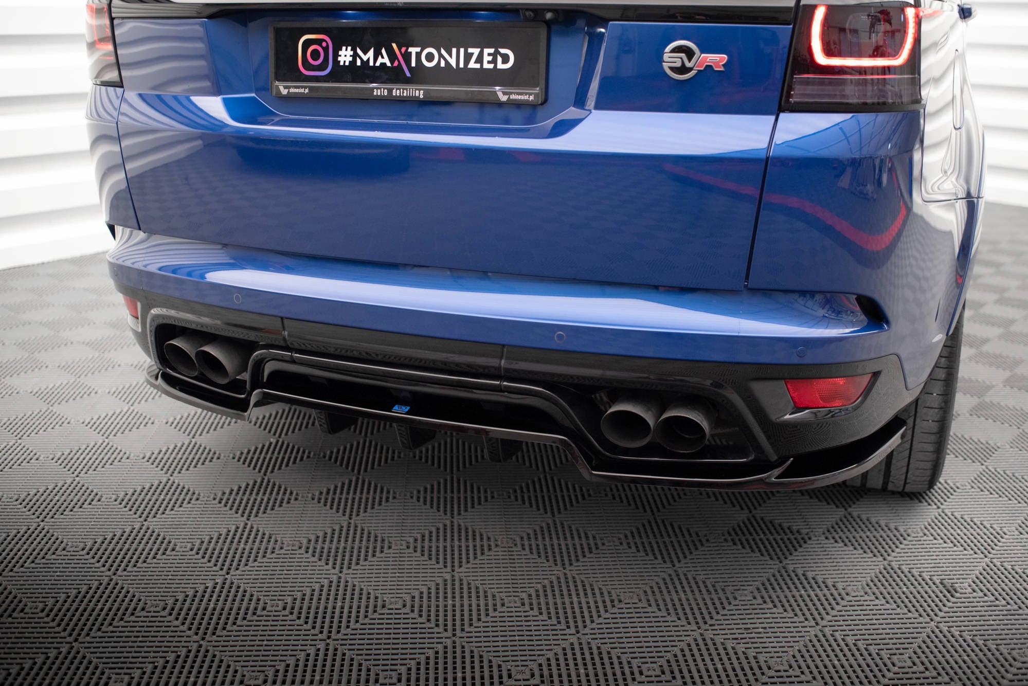 pol pl splitter tylny z dyfuzorem land rover range rover sport svr mk2 18335 2.jpg pol pl splitter tylny z dyfuzorem land rover range rover sport svr mk2 18335 2.jpg