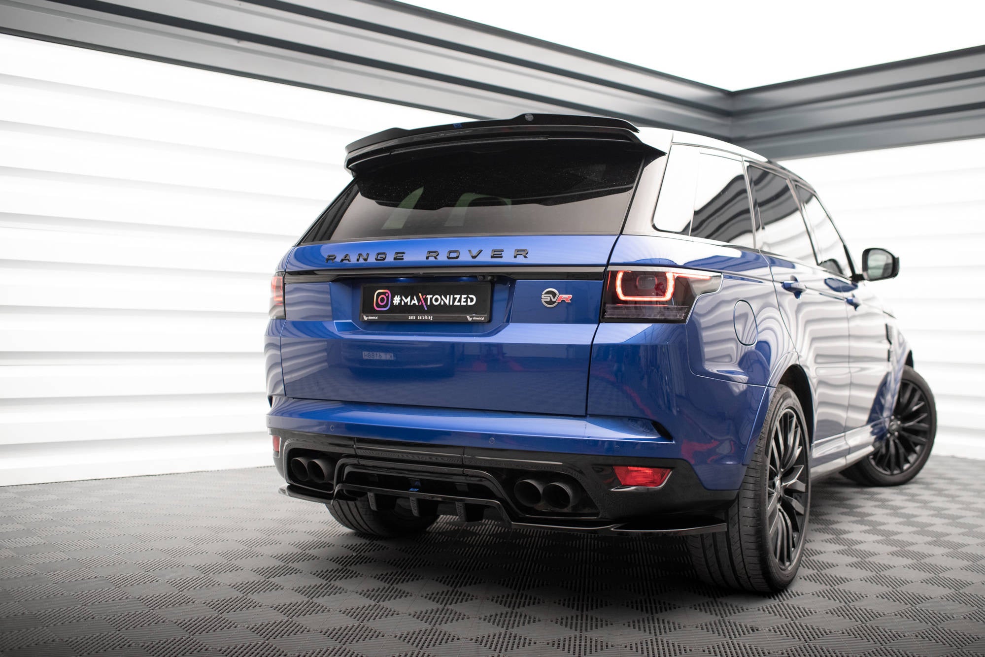 pol pl splitter tylny z dyfuzorem land rover range rover sport svr mk2 18335 5.jpg pol pl splitter tylny z dyfuzorem land rover range rover sport svr mk2 18335 5.jpg