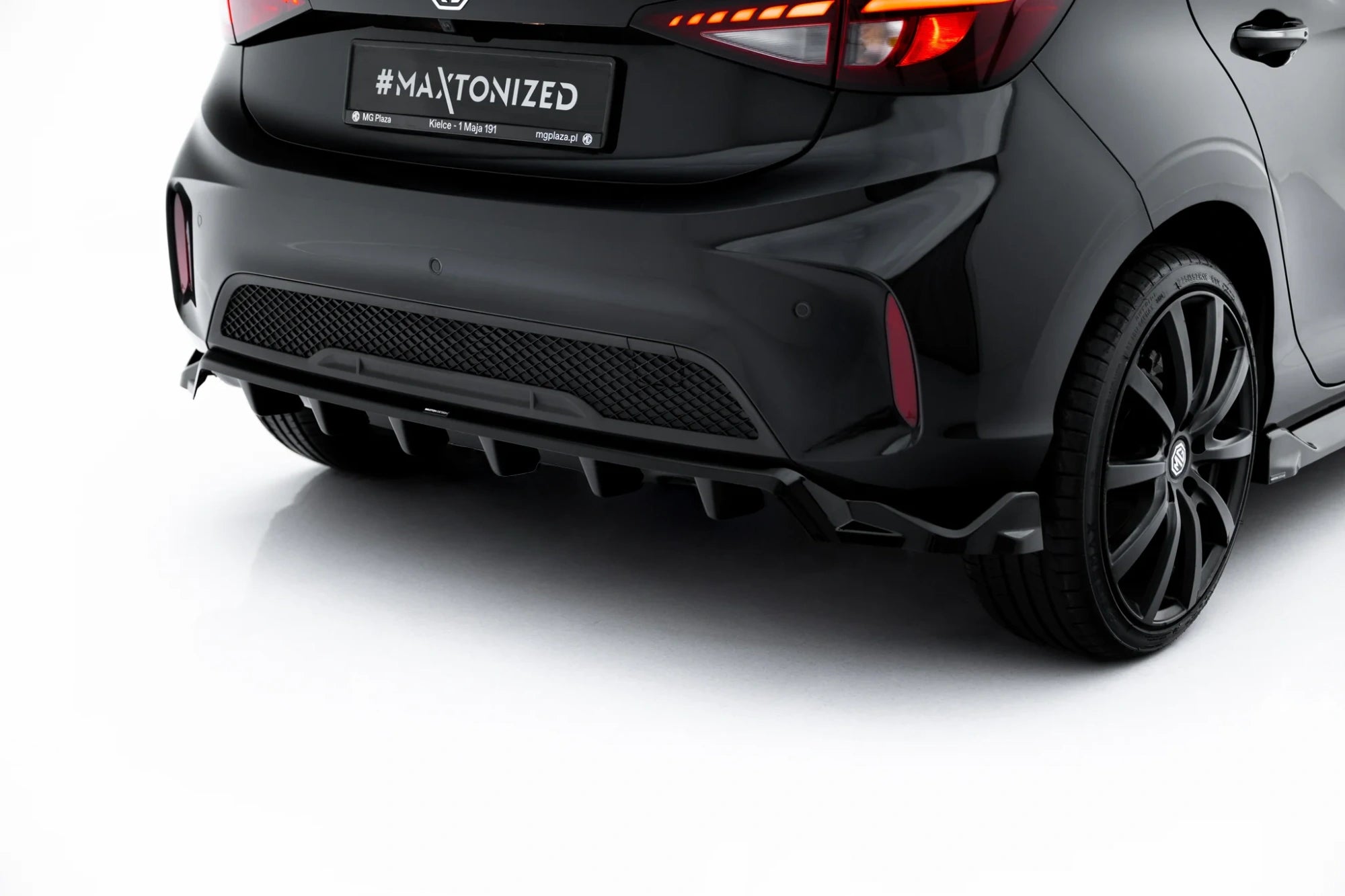 rear splitter (with vertical bars) suitable for mg 3 mk1 rear splitter (with vertical bars) suitable for mg 3 mk1