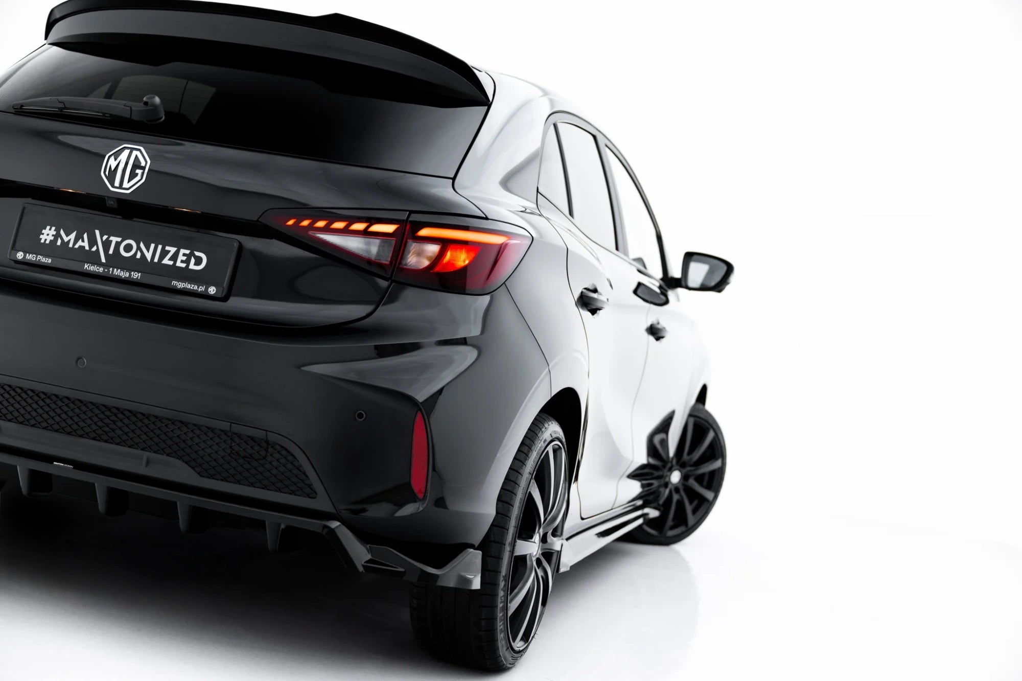 rear splitter (with vertical bars) suitable for mg 3 mk1 rear splitter (with vertical bars) suitable for mg 3 mk1