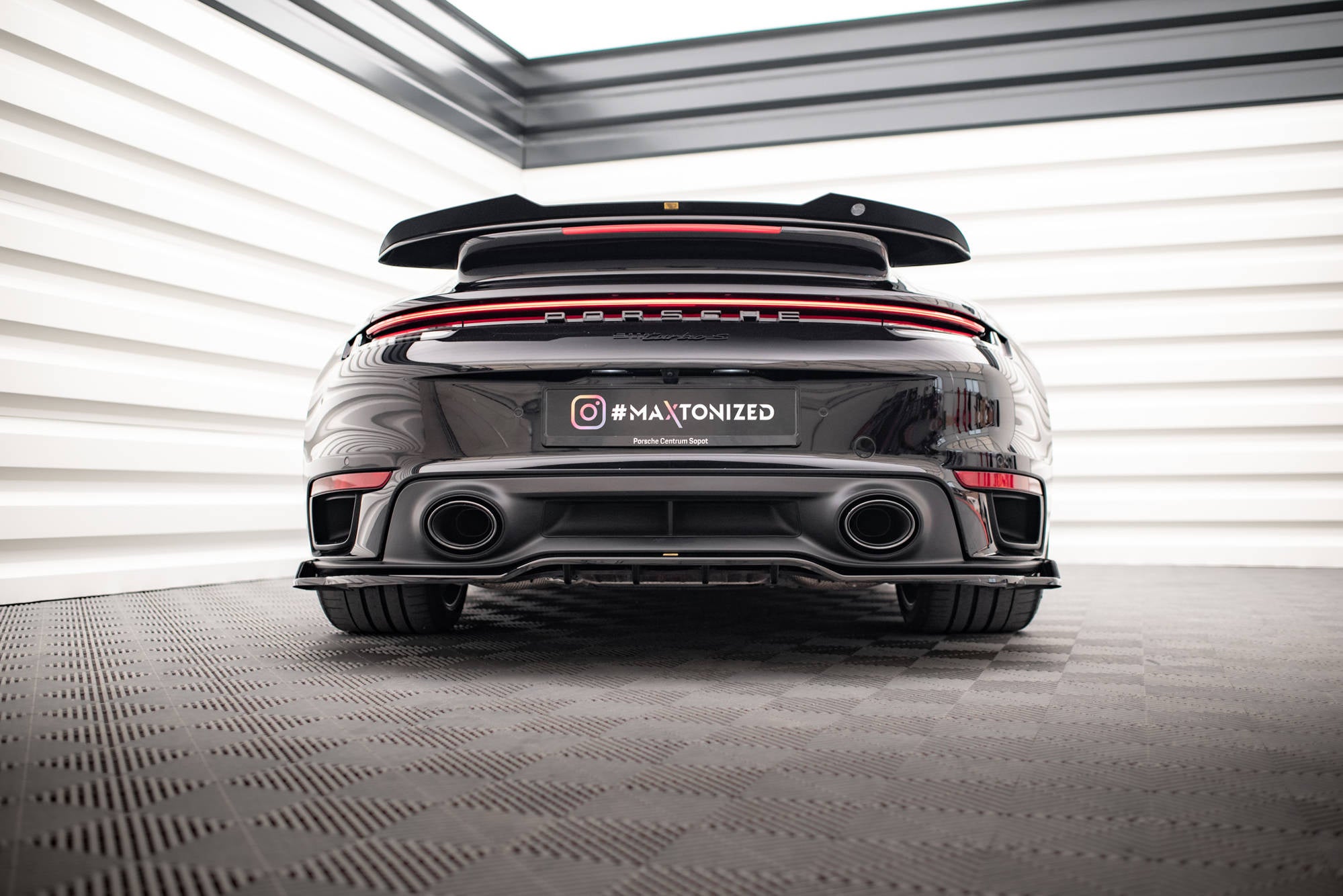 pol pl splitter tylny z dyfuzorem porsche 911 turbo s 992 17272 1.jpg pol pl splitter tylny z dyfuzorem porsche 911 turbo s 992 17272 1.jpg