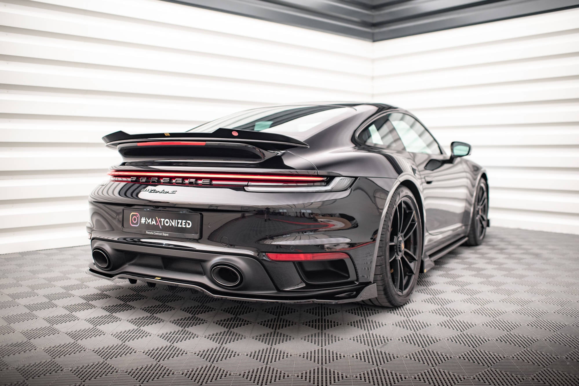 pol pl splitter tylny z dyfuzorem porsche 911 turbo s 992 17272 11.jpg pol pl splitter tylny z dyfuzorem porsche 911 turbo s 992 17272 11.jpg