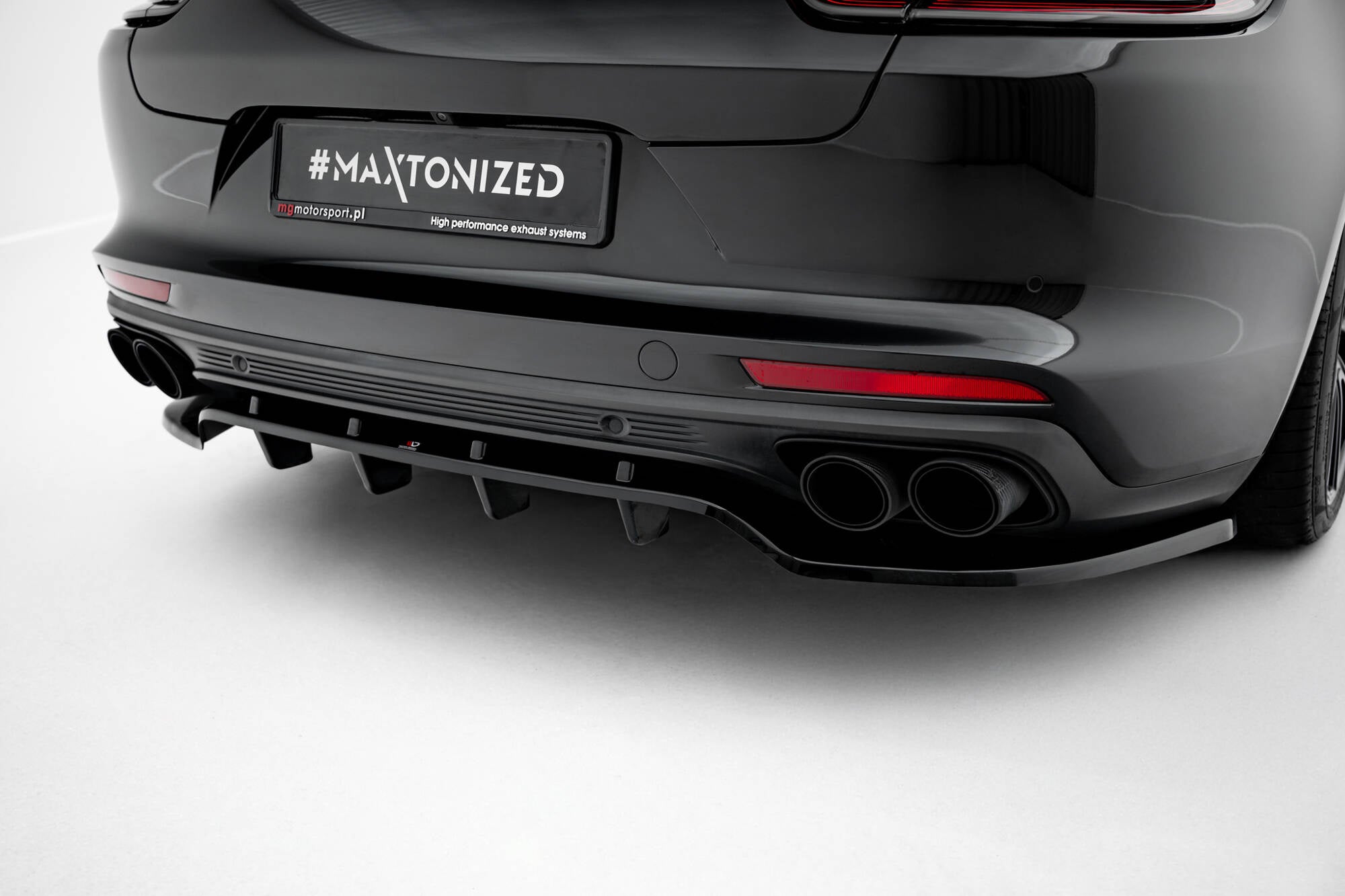 pol pl splitter tylny z dyfuzorem porsche panamera turbo s e hybrid panamera e hybrid panamera 4s 971 17256 3.jpg pol pl splitter tylny z dyfuzorem porsche panamera turbo s e hybrid panamera e hybrid panamera 4s 971 17256 3.jpg
