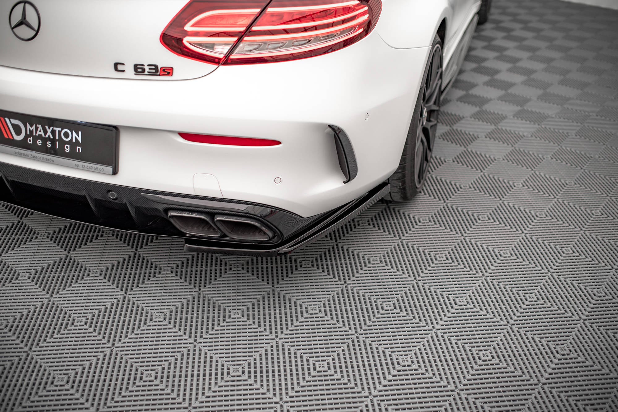 pol pl splittery tylne boczne mercedes amg c 63amg coupe amg aero pack c205 facelift 15221 4.jpg pol pl splittery tylne boczne mercedes amg c 63amg coupe amg aero pack c205 facelift 15221 4.jpg