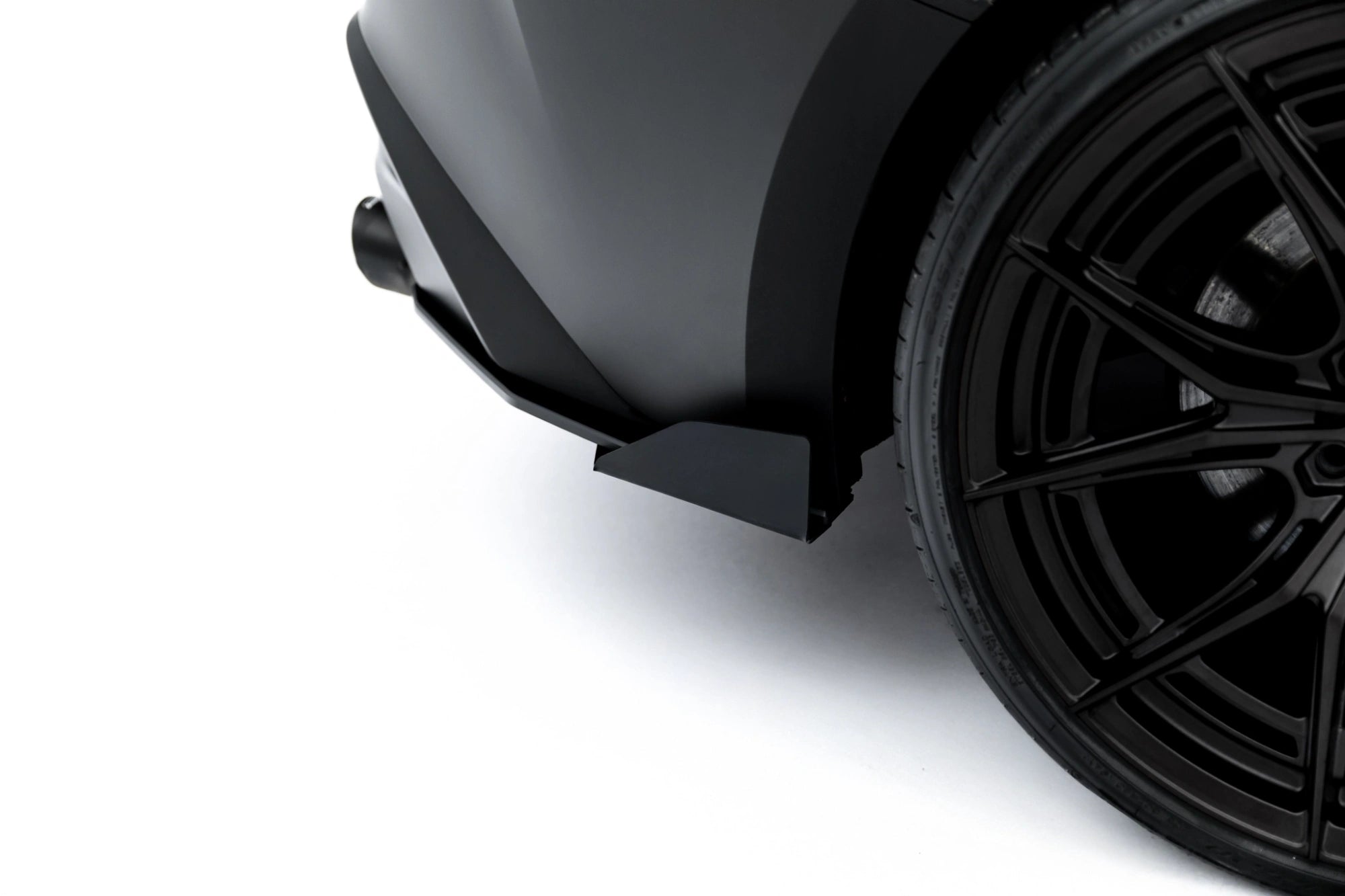 street pro rear side splitters + flaps suitable for lexus is 500 mk3 facelift 2 (xe30) street pro rear side splitters + flaps suitable for lexus is 500 mk3 facelift 2 (xe30)