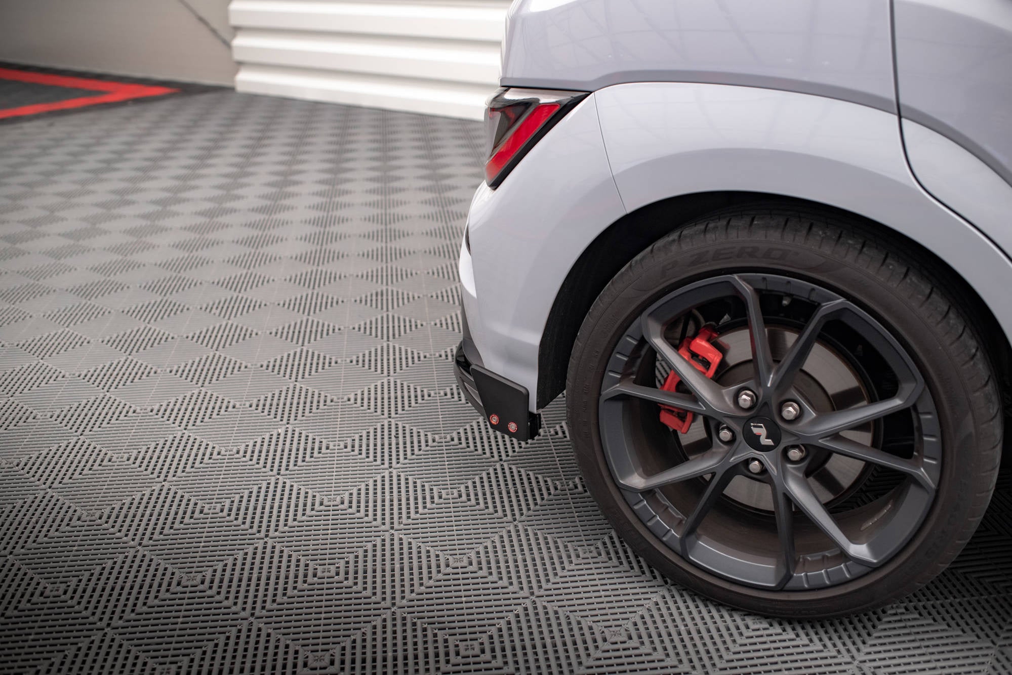 pol pl splittery tylne boczne v 1 flaps hyundai kona n mk1 18079 7.jpg pol pl splittery tylne boczne v 1 flaps hyundai kona n mk1 18079 7.jpg