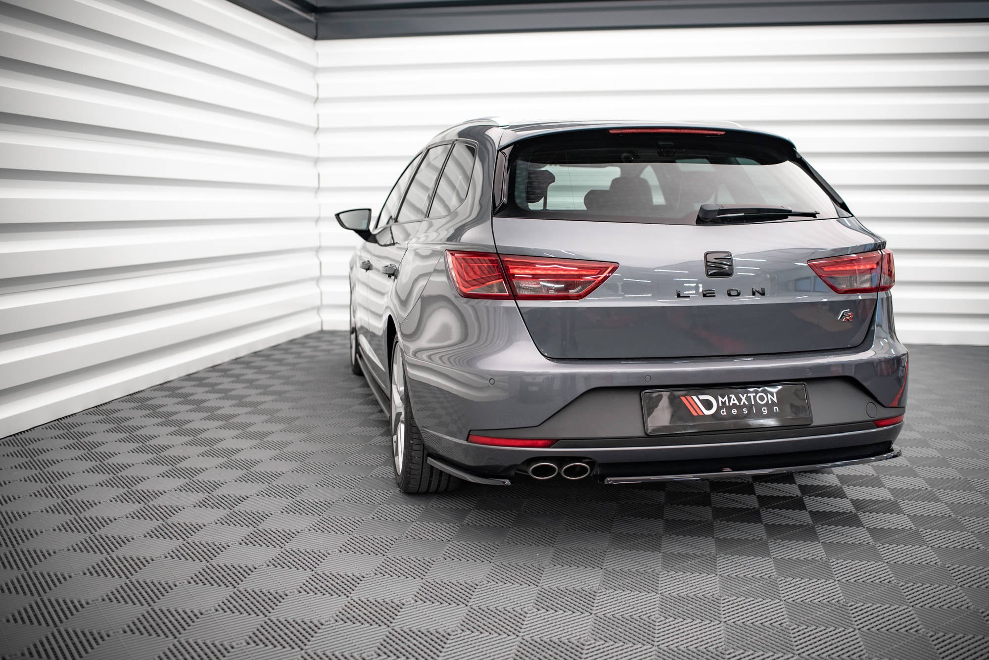 pol pl splittery tylne boczne v 1 seat leon fr sportstourer mk3 14224 6.jpg pol pl splittery tylne boczne v 1 seat leon fr sportstourer mk3 14224 6.jpg
