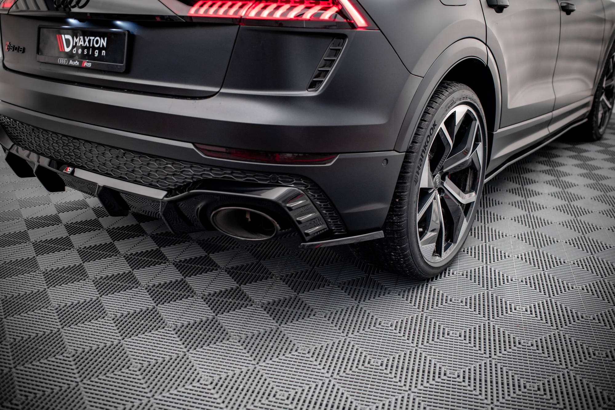 pol pl splittery tylne boczne v 2 audi rsq8 mk1 16800 3.jpg pol pl splittery tylne boczne v 2 audi rsq8 mk1 16800 3.jpg