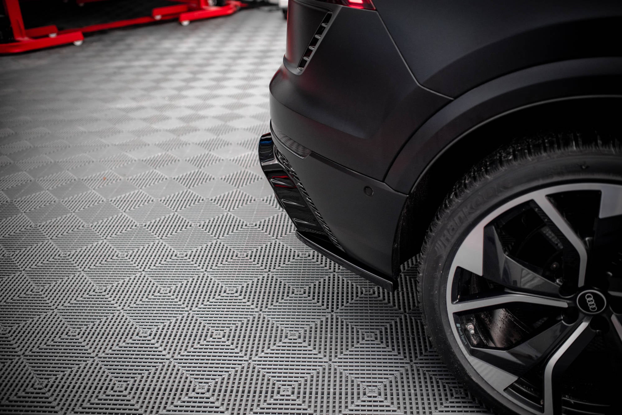 pol pl splittery tylne boczne v 2 audi rsq8 mk1 16800 4.jpg pol pl splittery tylne boczne v 2 audi rsq8 mk1 16800 4.jpg